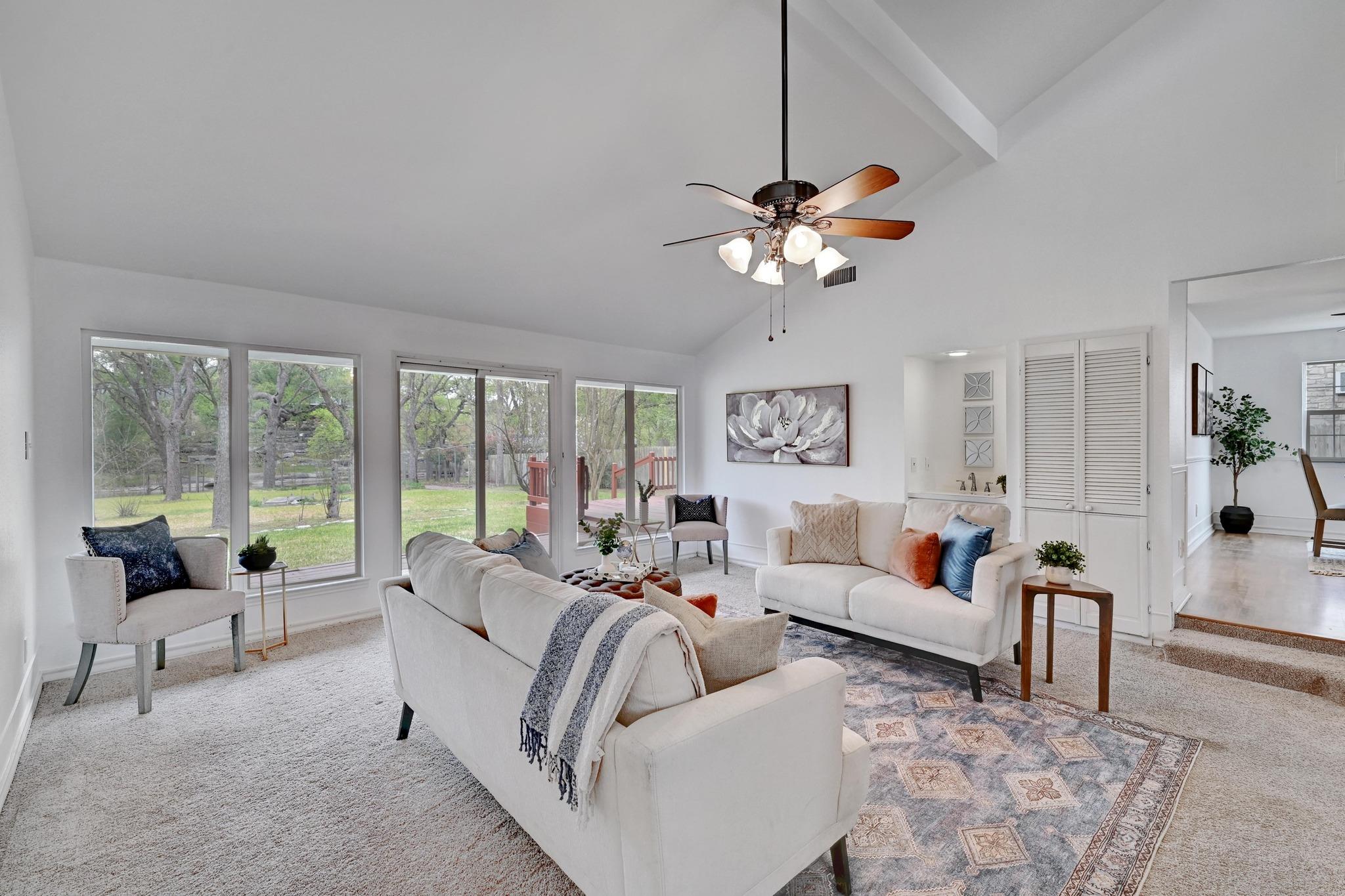 1703 W Creek Loop Property Photo