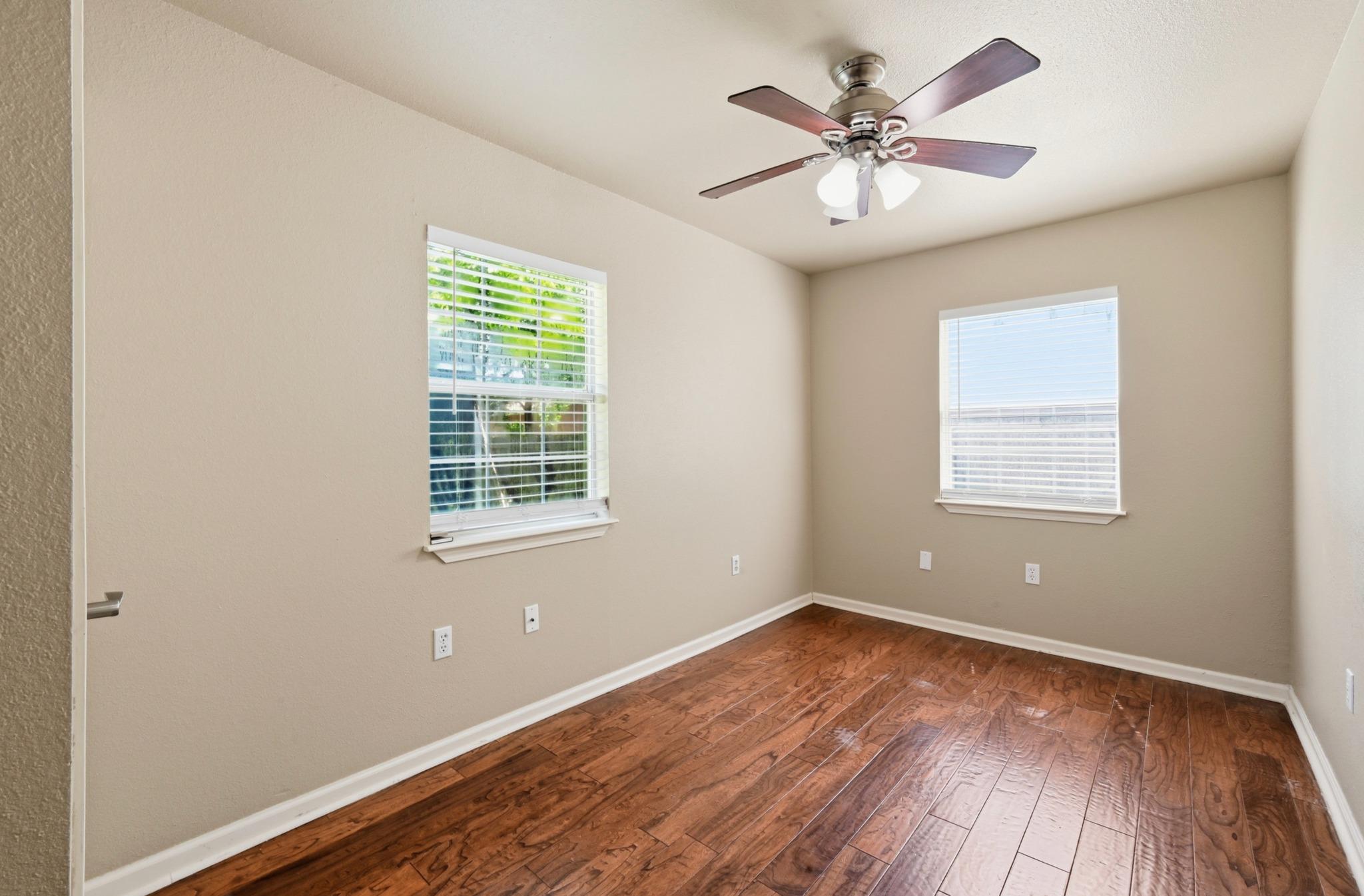1127 Parr St Property Photo 12