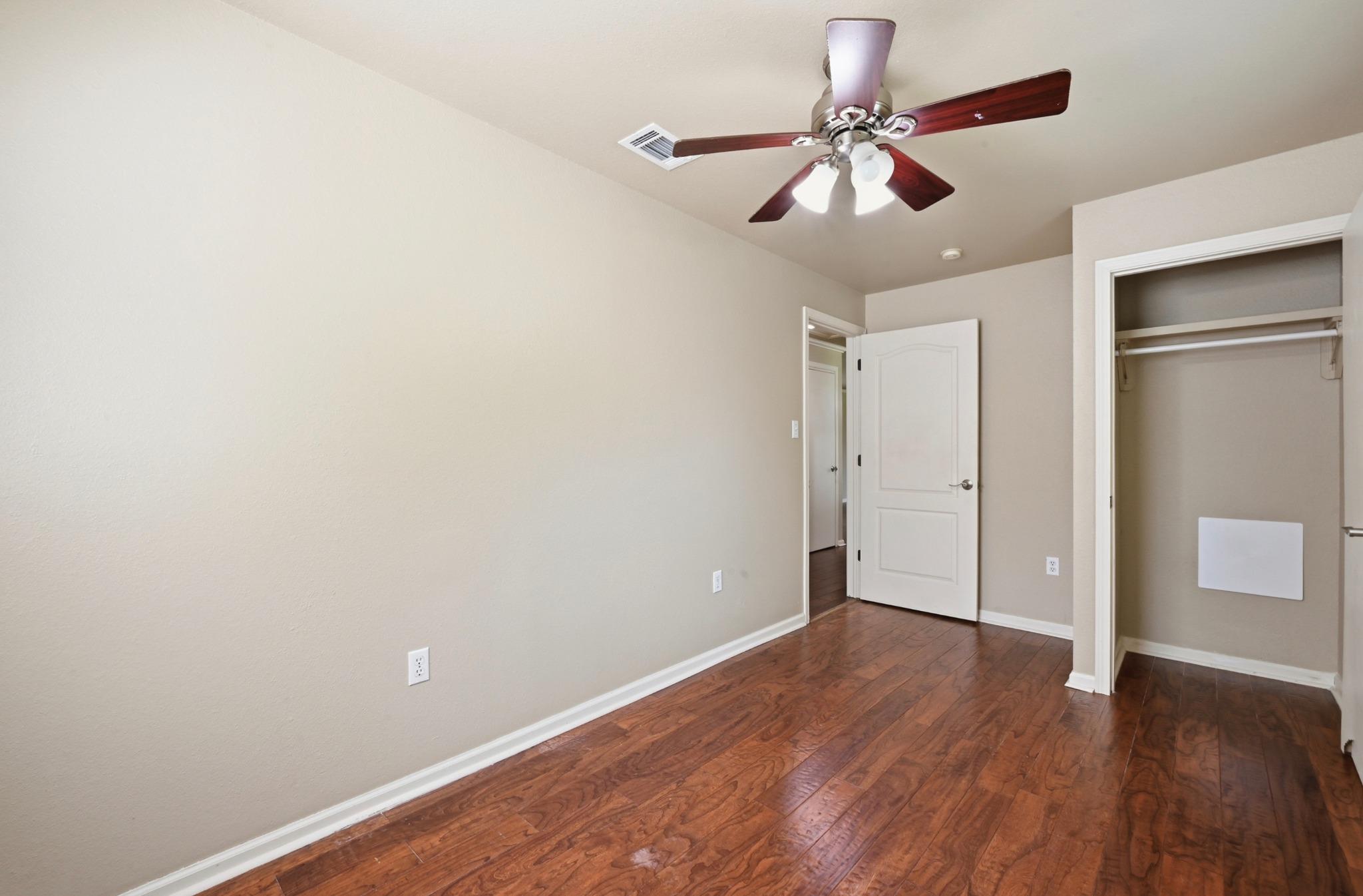 1127 Parr St Property Photo 13