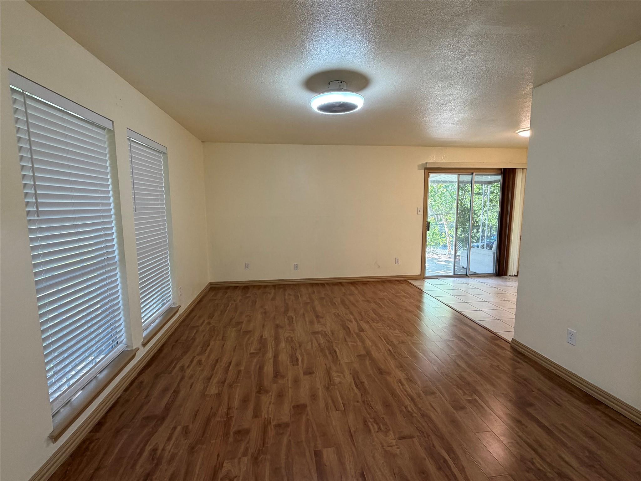 1200 Warrington Dr Property Photo 2