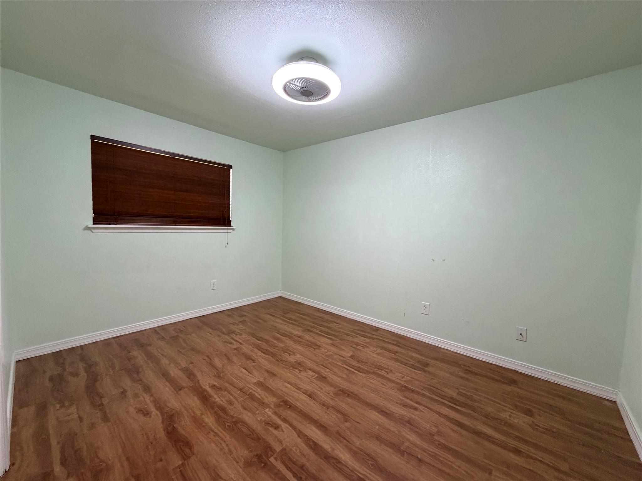 1200 Warrington Dr Property Photo 6