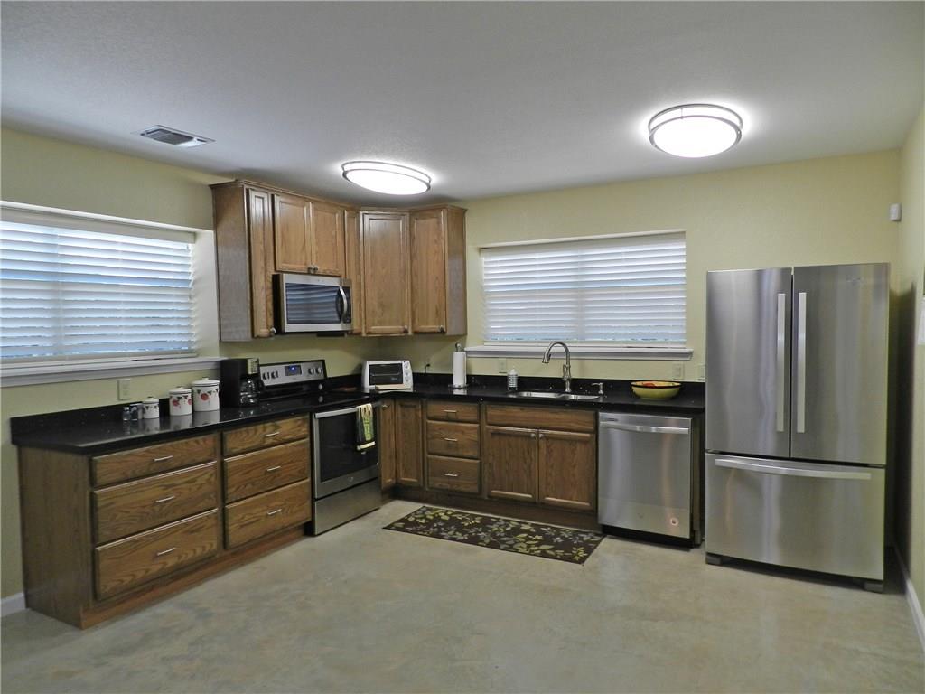 15803 Awalt Dr #c Property Photo 8