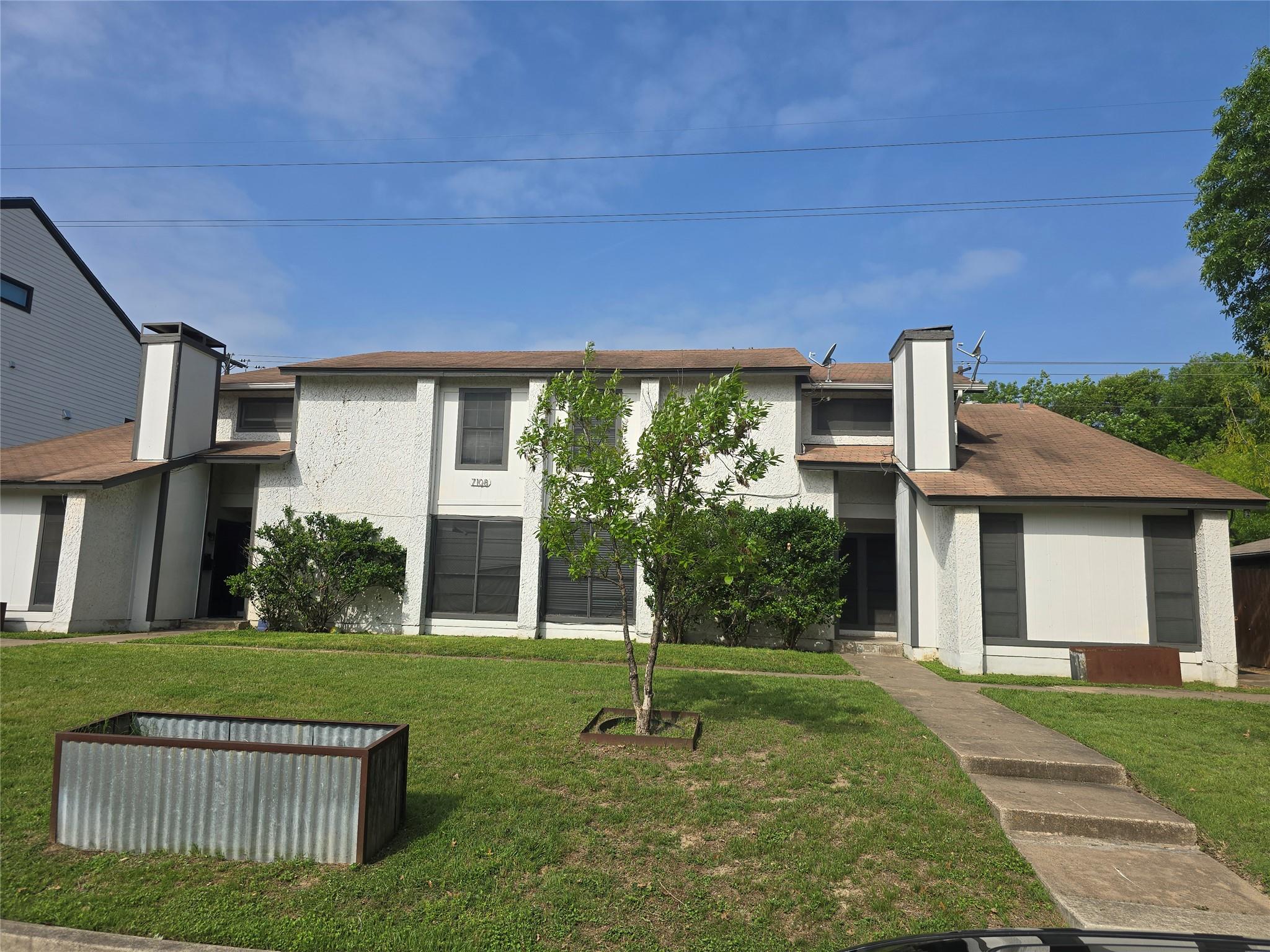 7108 Creekside Dr #b Property Photo 1