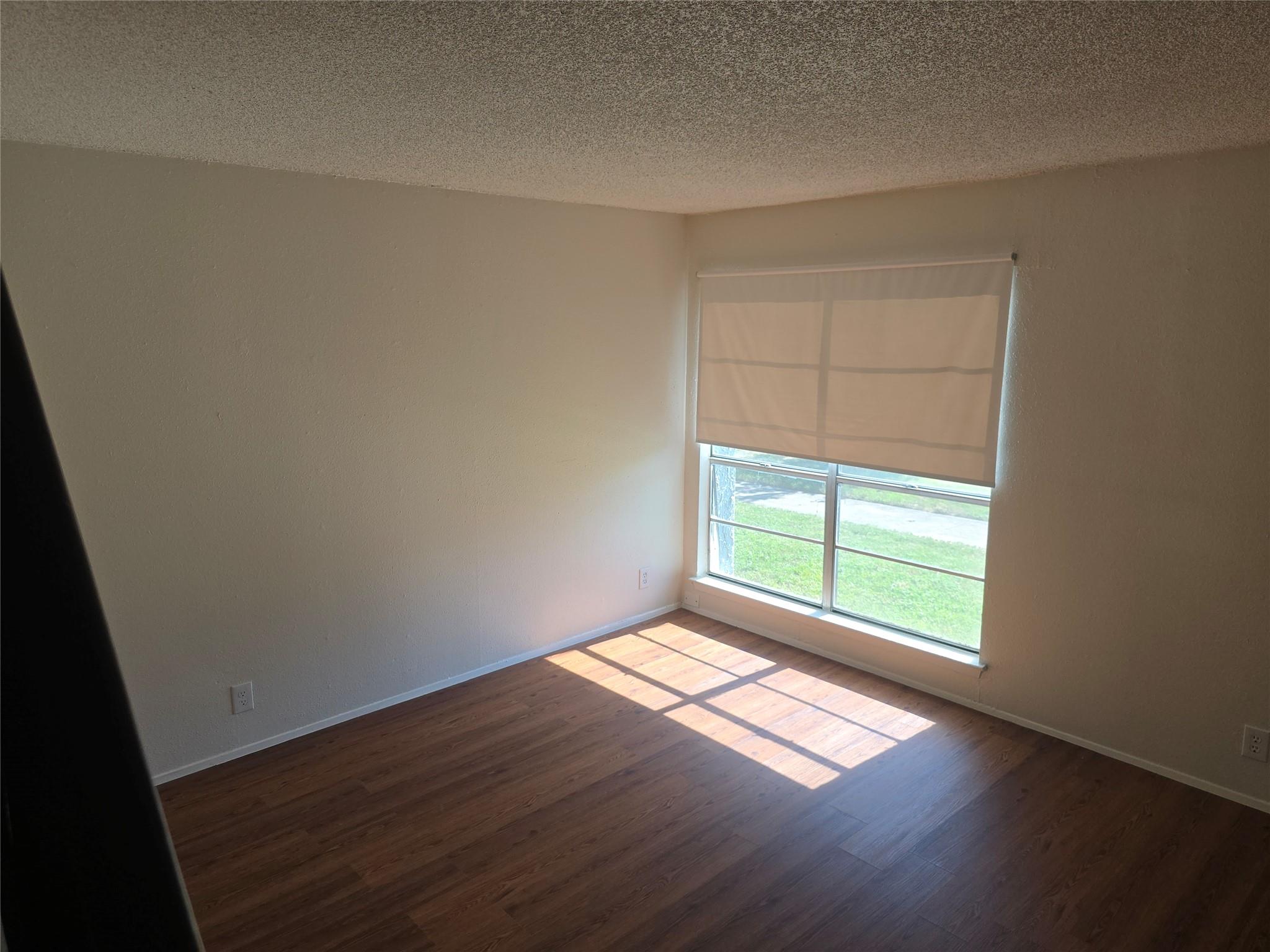 7108 Creekside Dr #b Property Photo 16