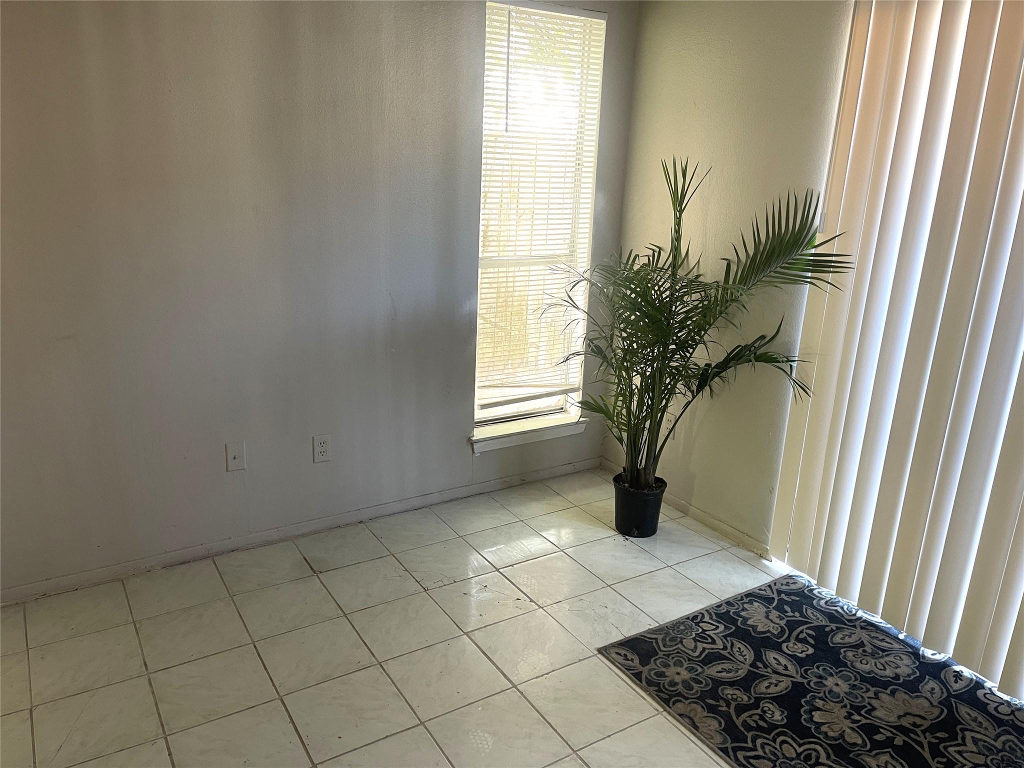 1902 West Loop Loop #a-1 Property Photo 6