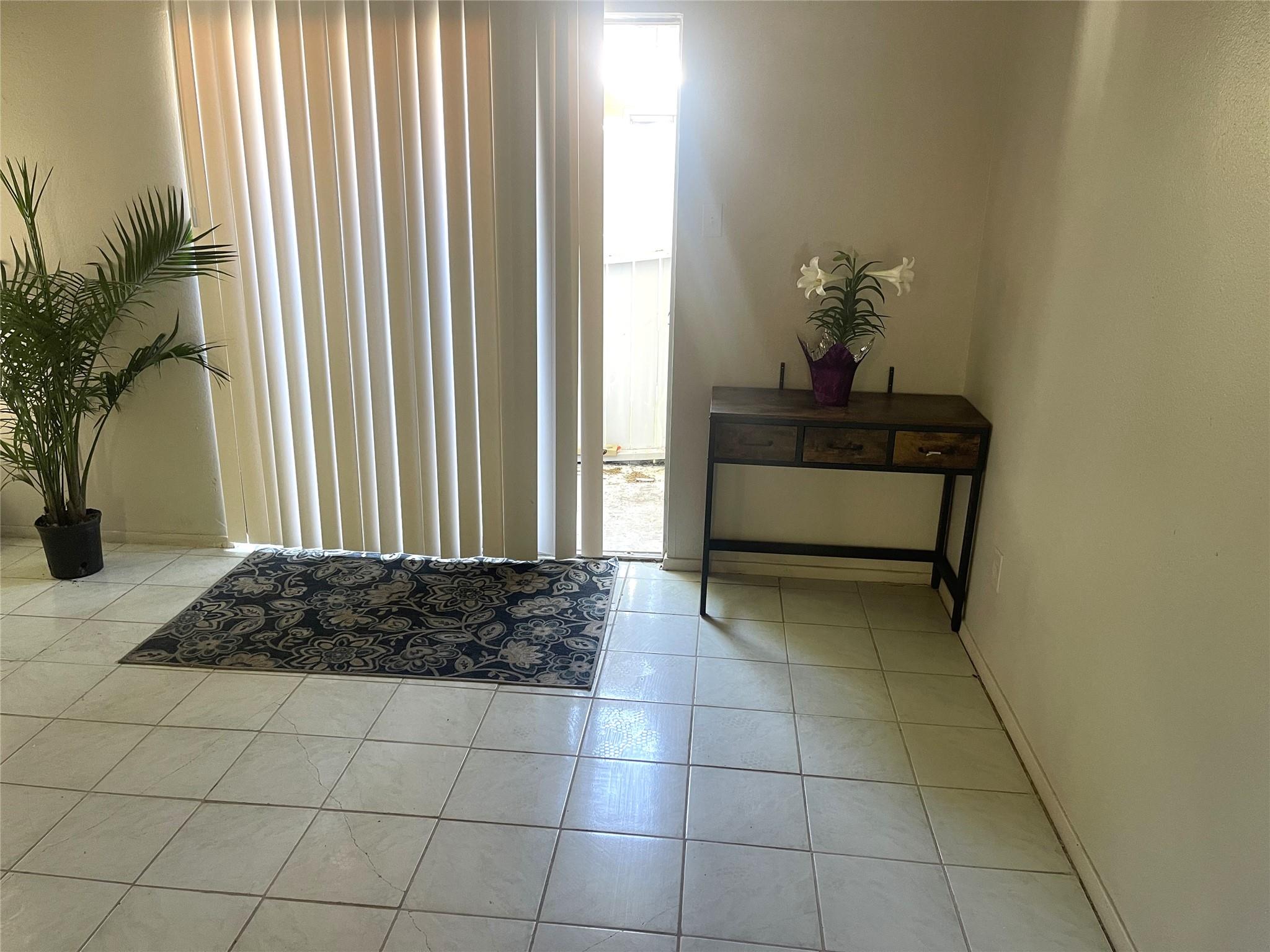 1902 West Loop Loop #a-1 Property Photo 23