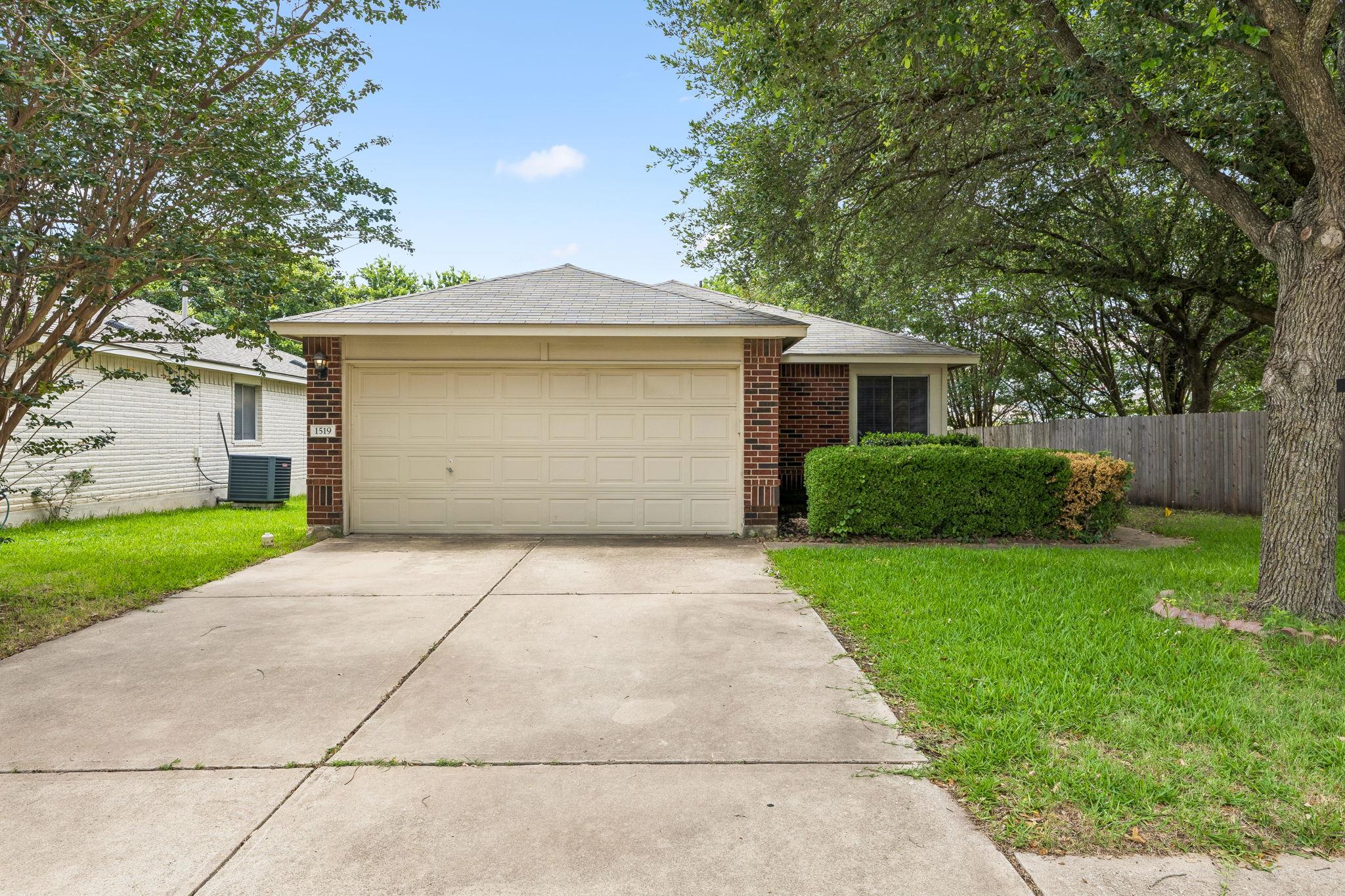 1519 Miss Allisons Way Property Photo 2