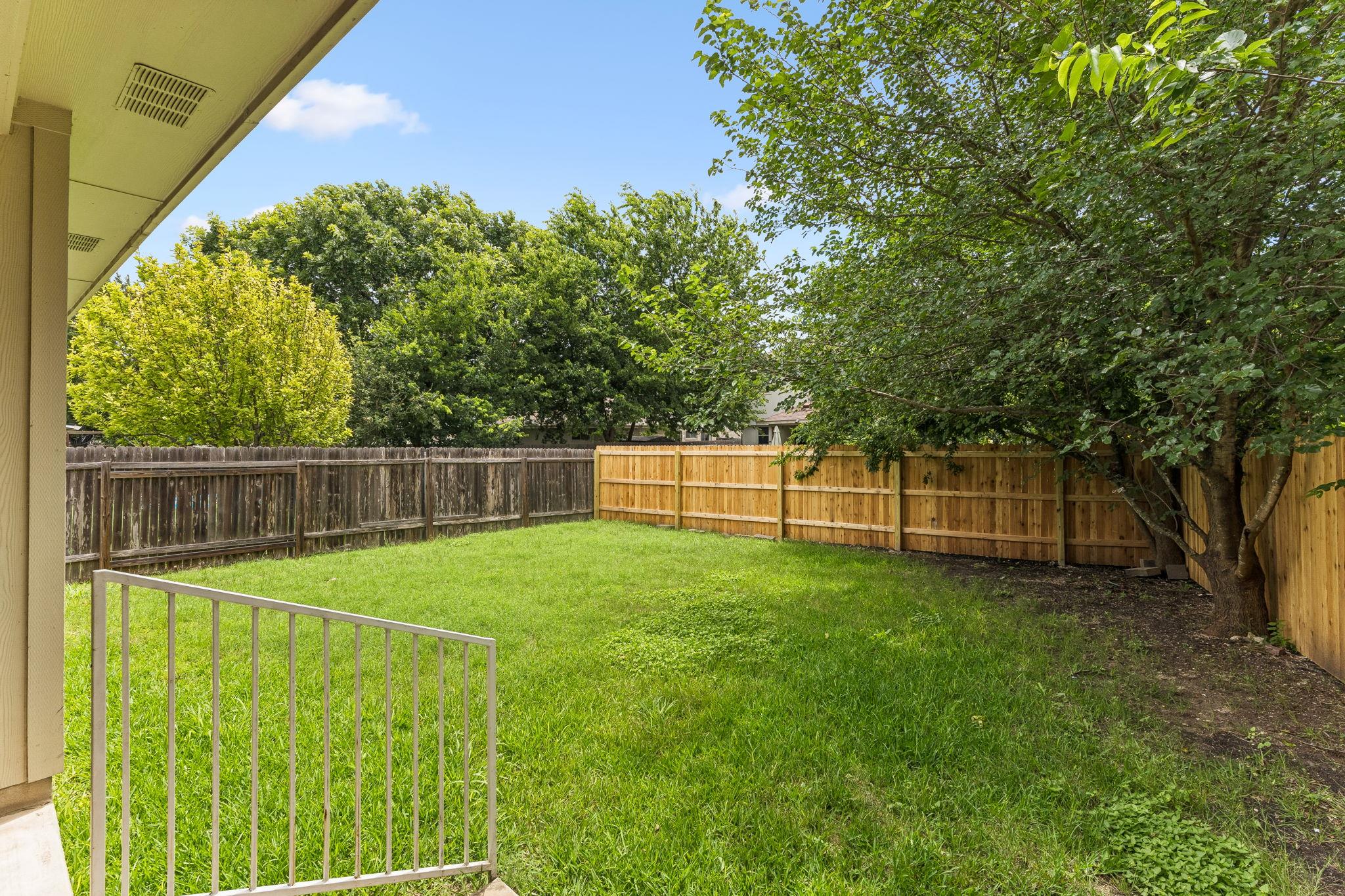 1519 Miss Allisons Way Property Photo 26