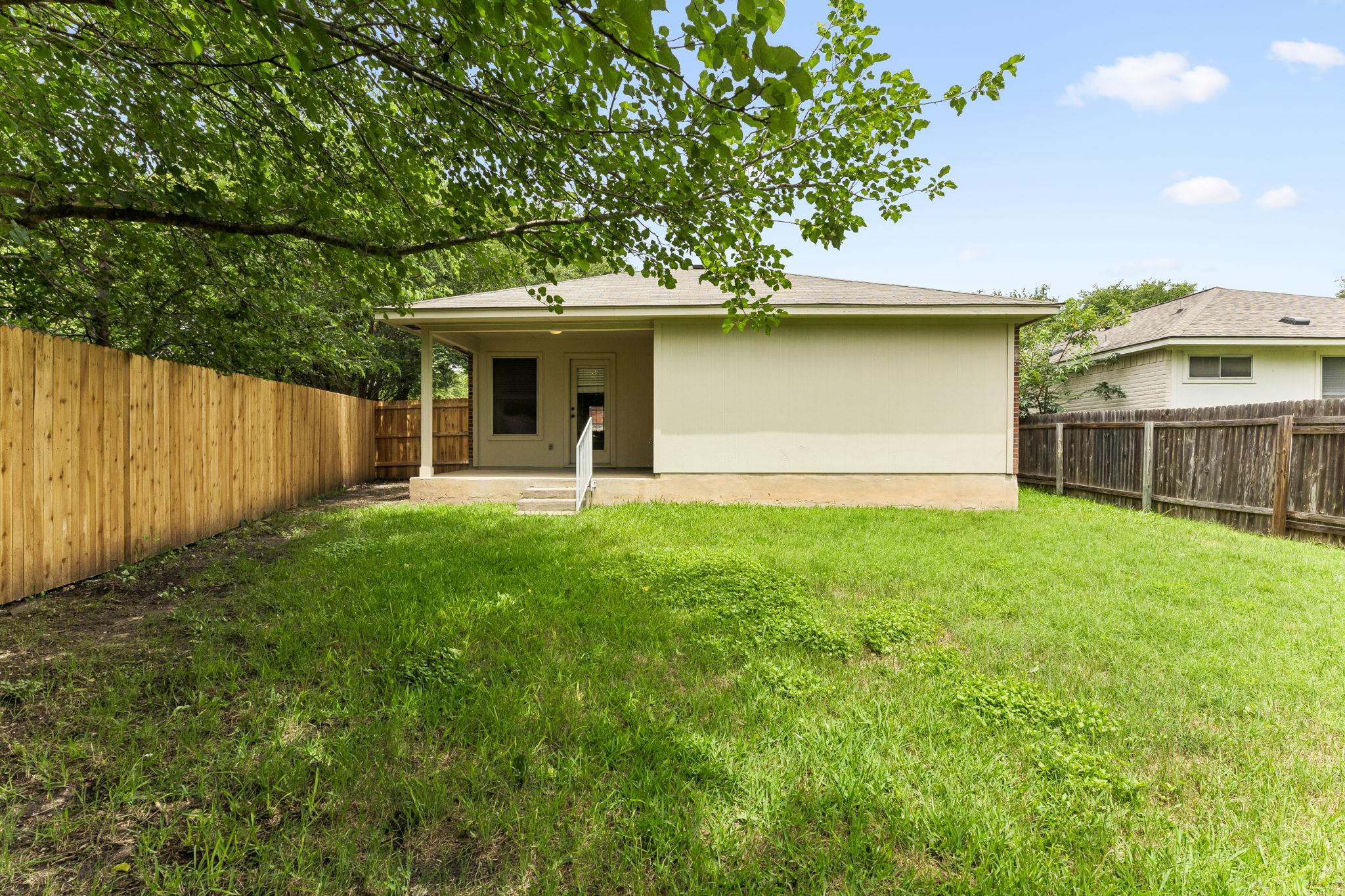 1519 Miss Allisons Way Property Photo 27