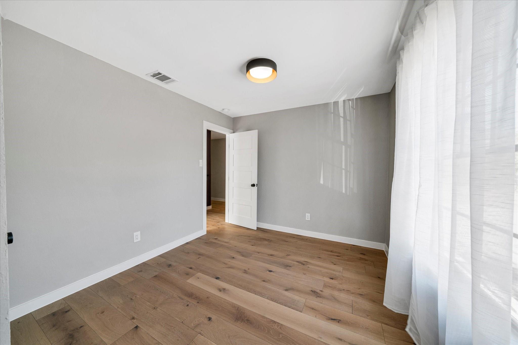 1411 Atterbury Ln Property Photo 9