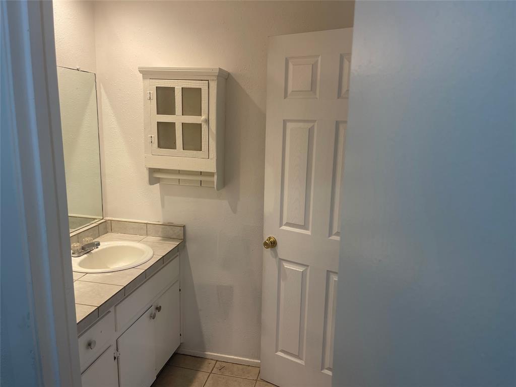 5105 Teri Rd #a Property Photo 4