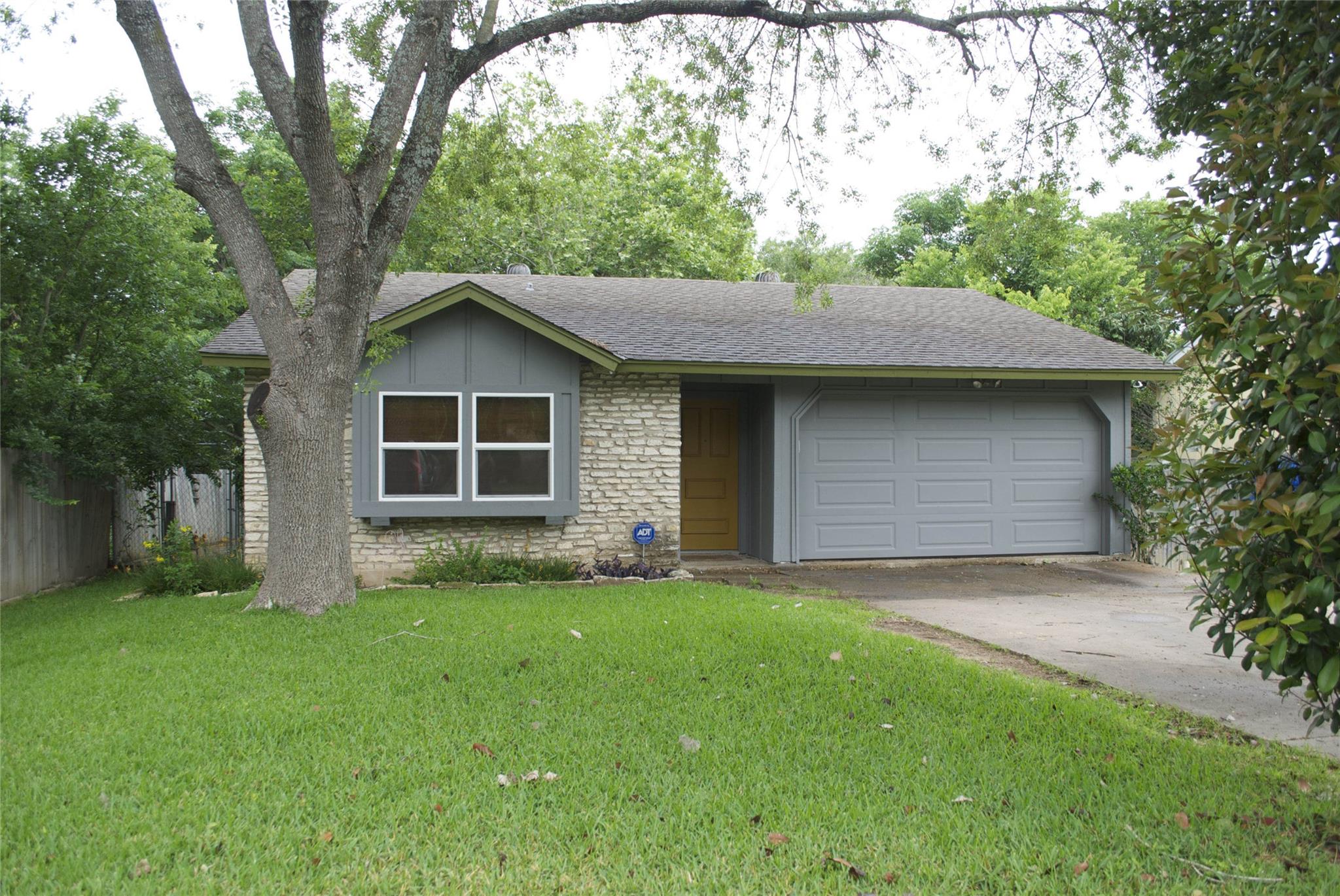 6200 Boxcar Run Property Photo 1