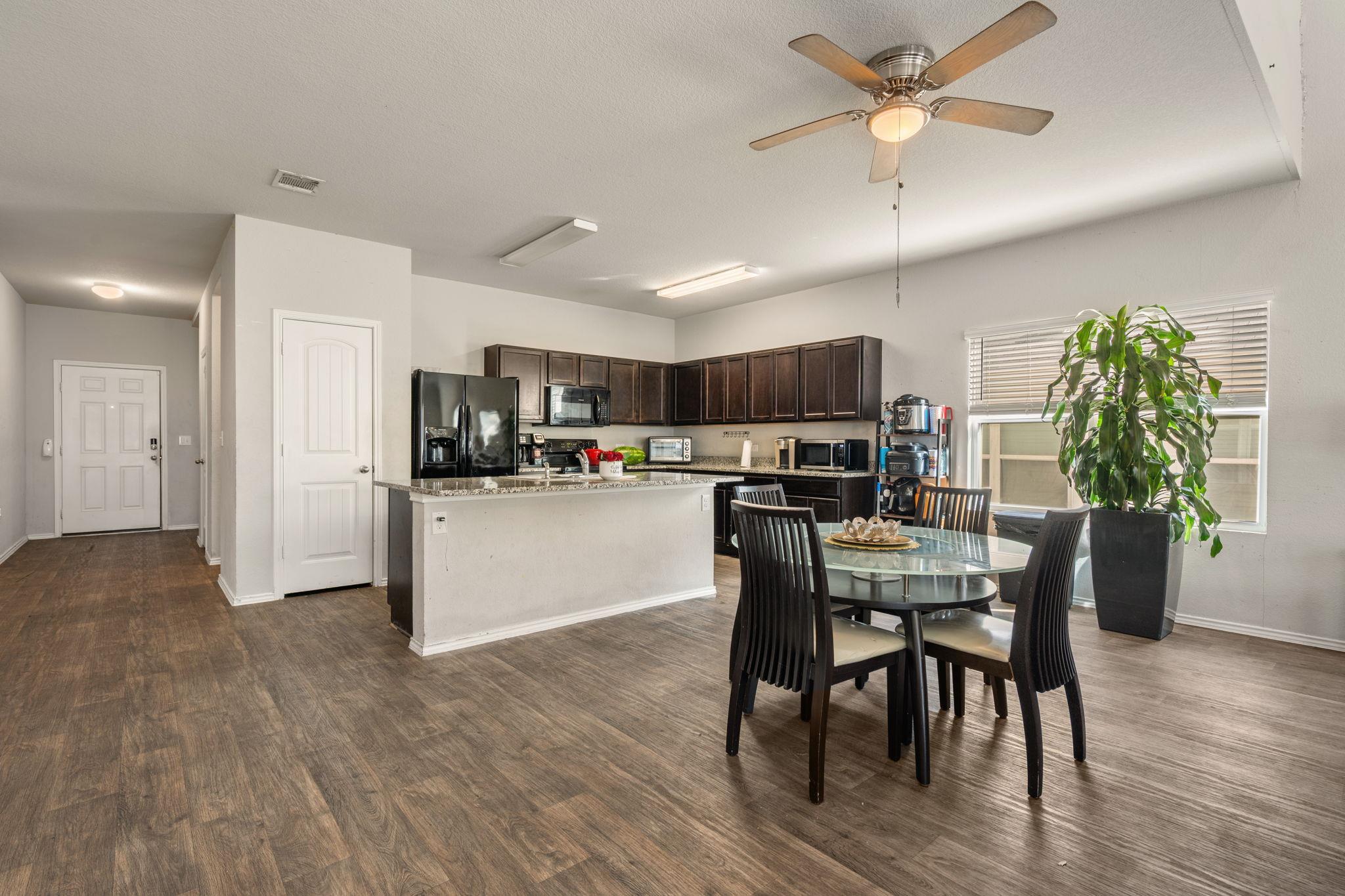 5908 Brampton Ln Property Photo 10