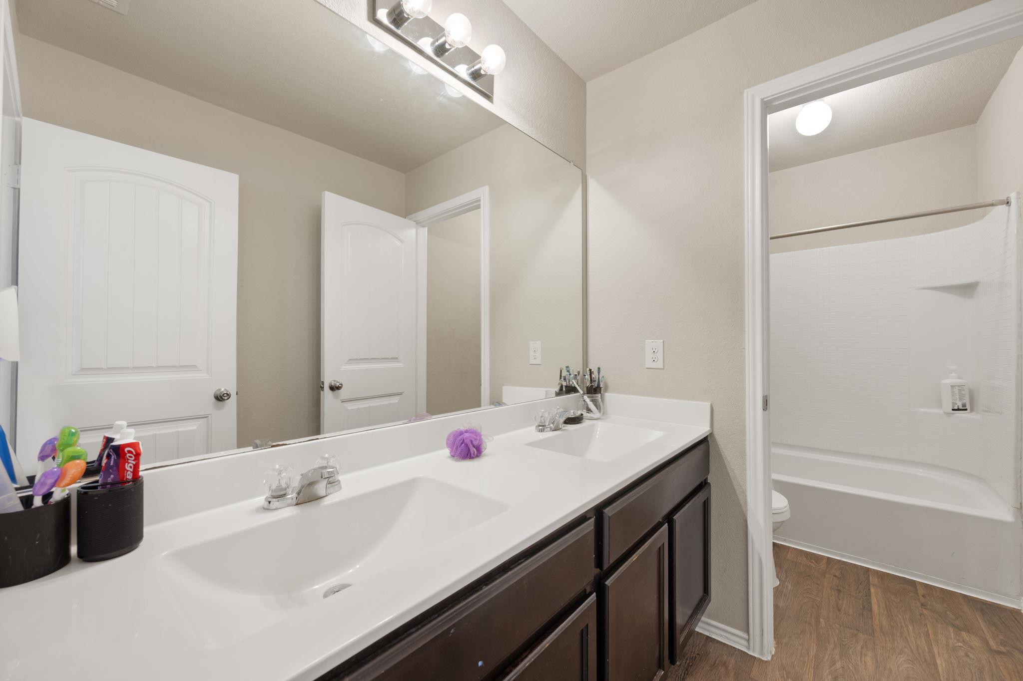5908 Brampton Ln Property Photo 18