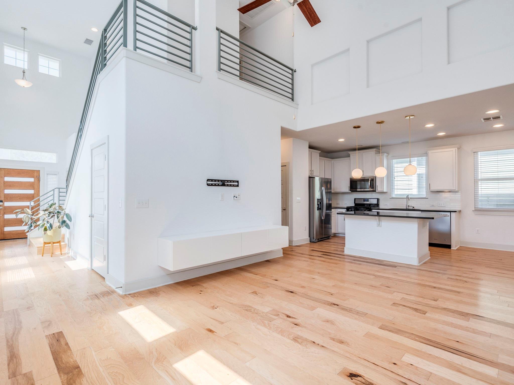 2309 Hermia St Property Photo 2