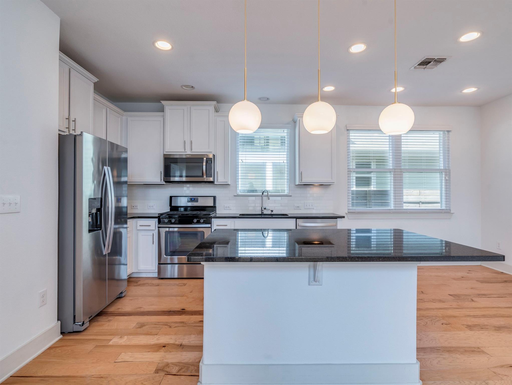 2309 Hermia St Property Photo 10