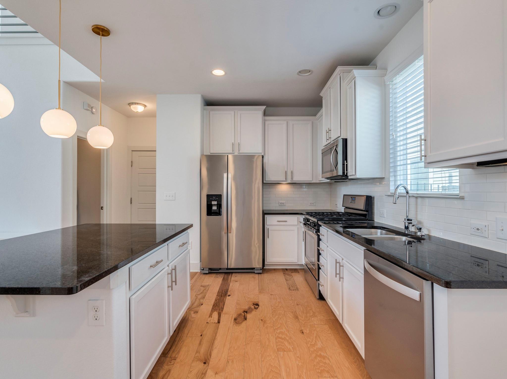 2309 Hermia St Property Photo 12