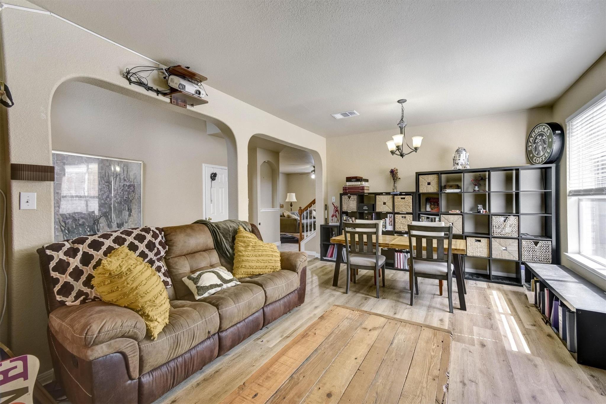 1720 Lynnville Trl Property Photo 8