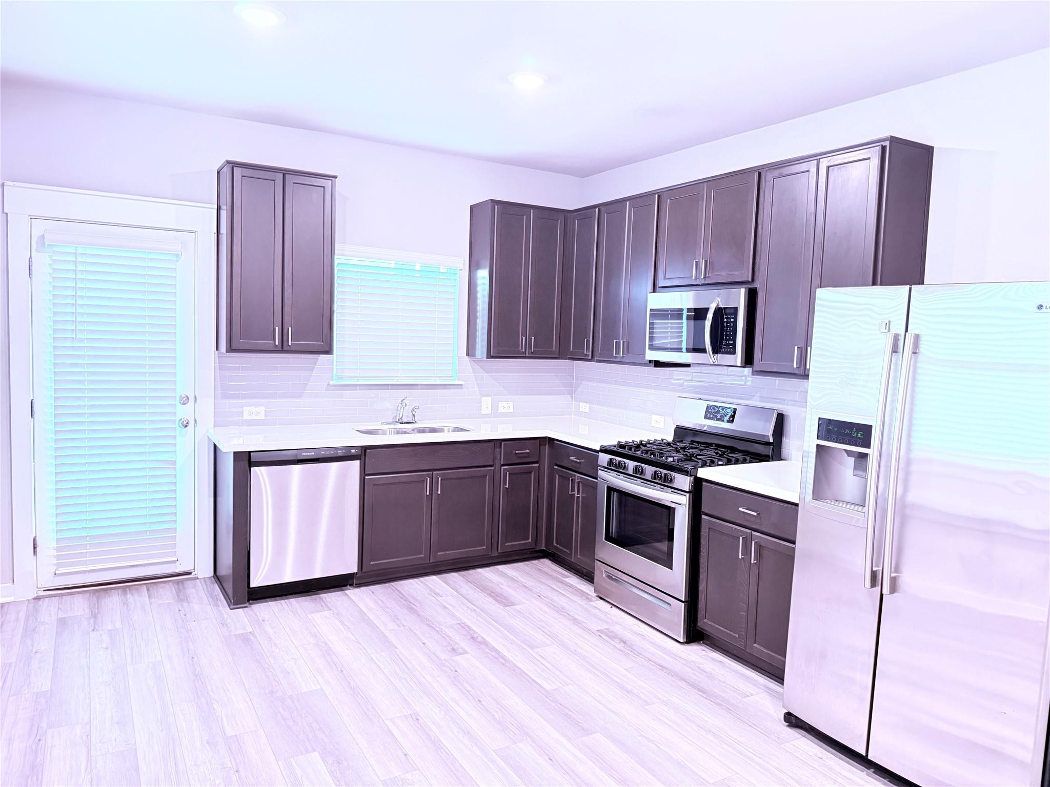 17101c Crane Fly Dr Property Photo 5