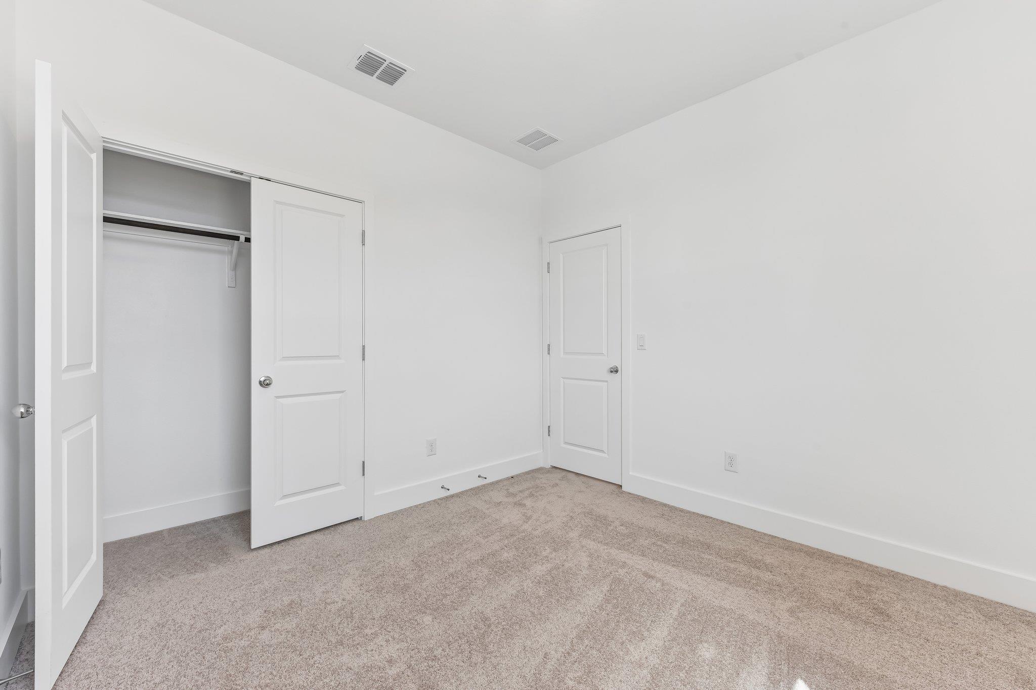 117 Maverick Ave Property Photo 26