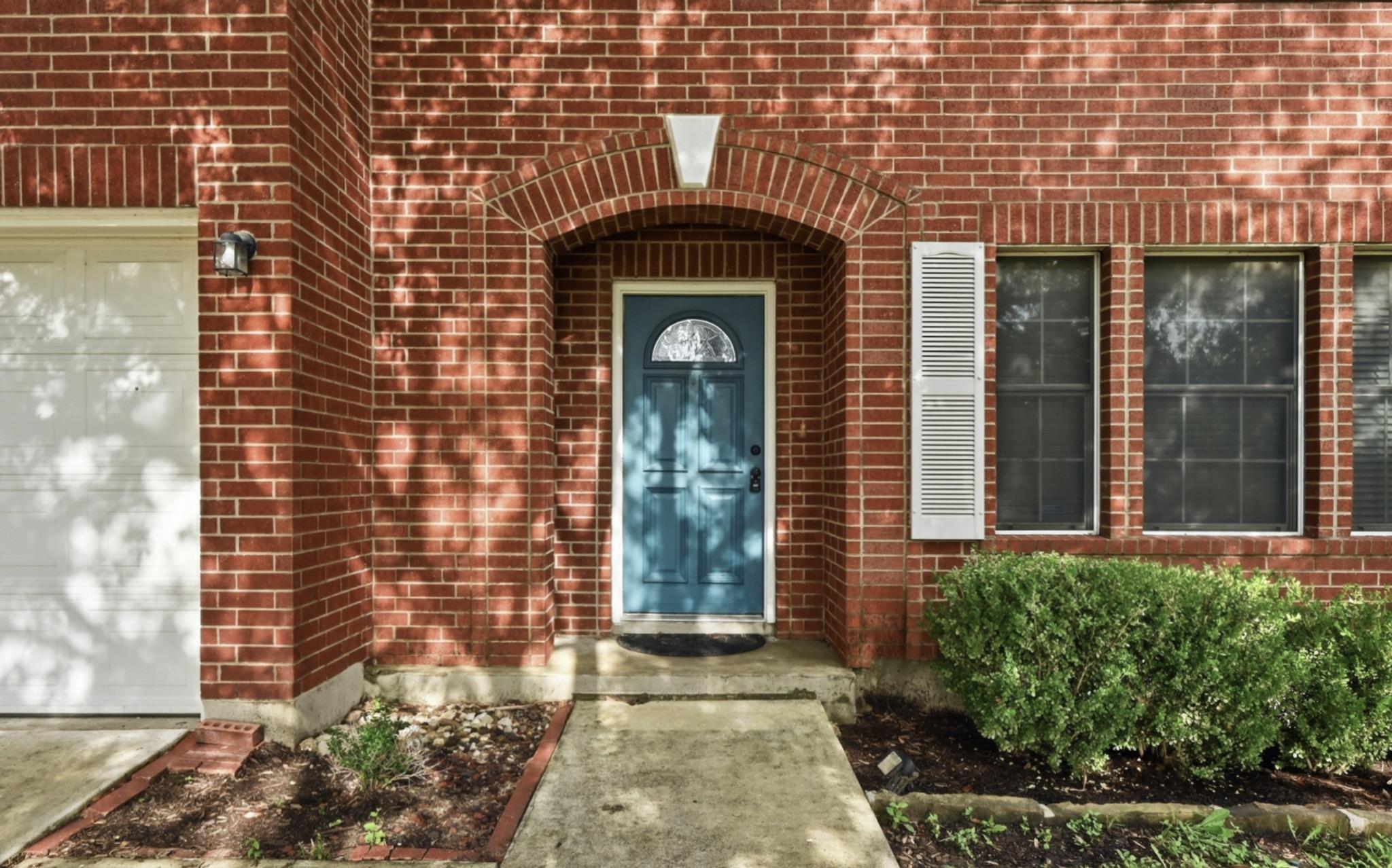 11140 Currin Ln Property Photo 4