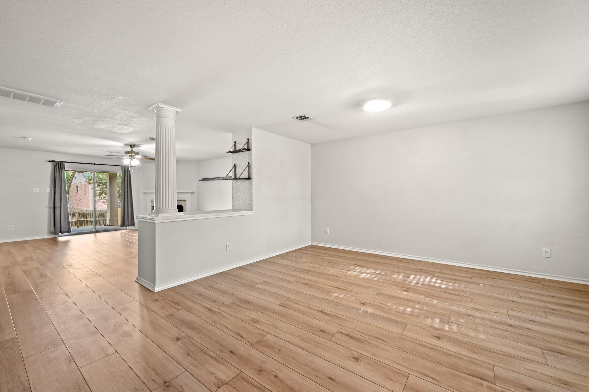 11140 Currin Ln Property Photo 5