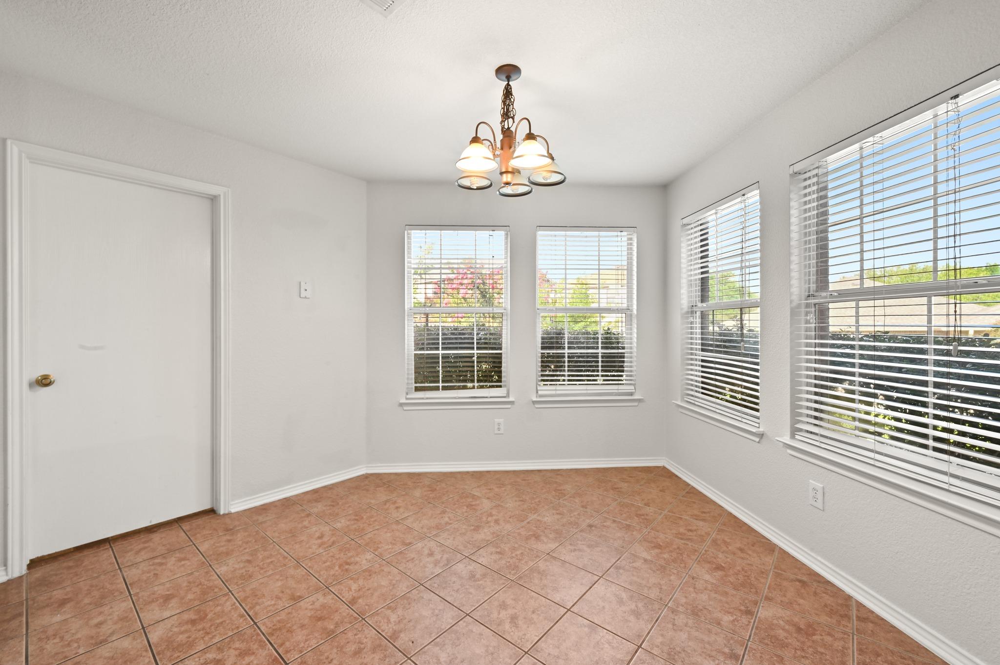 11140 Currin Ln Property Photo 18