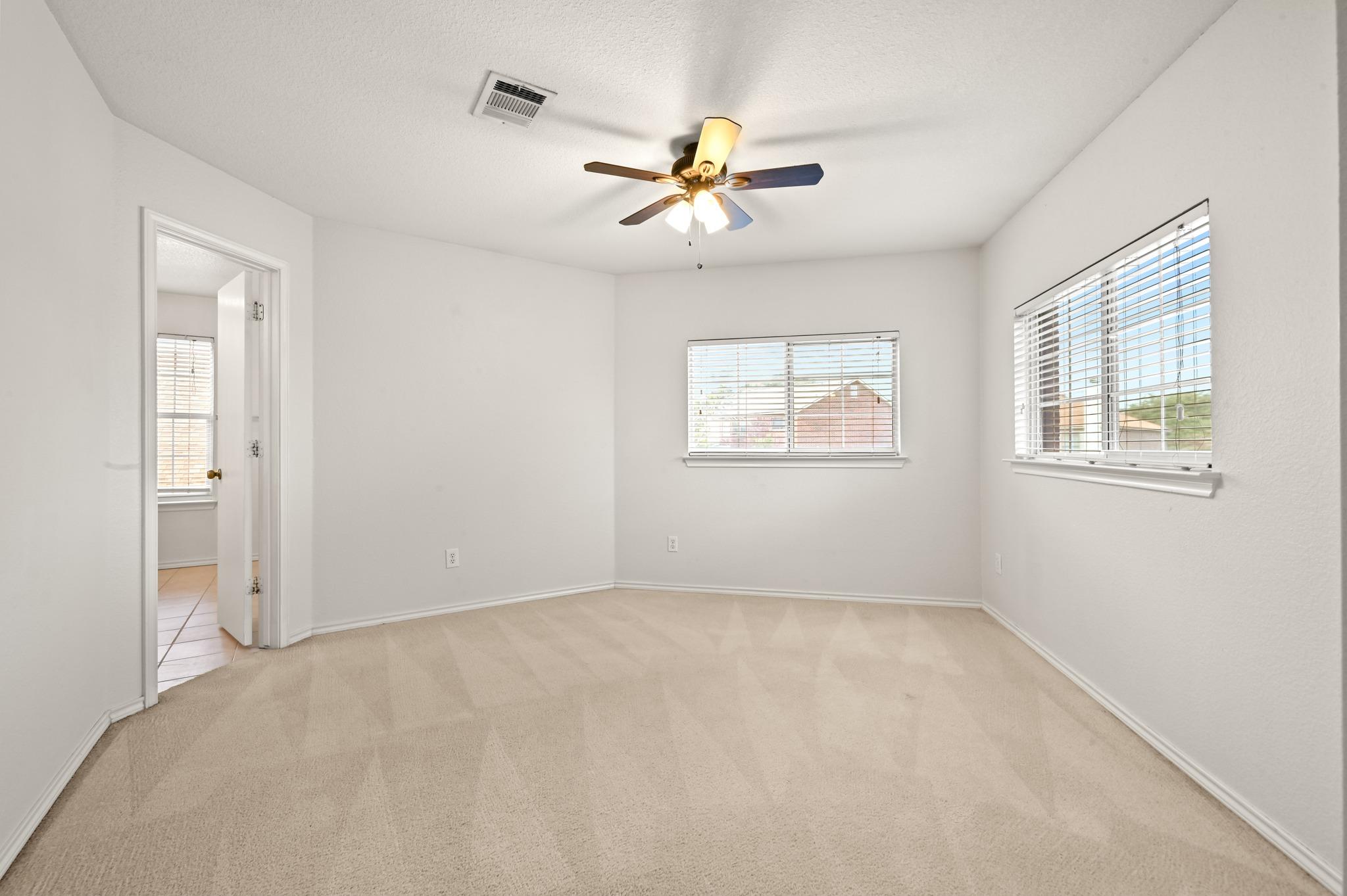 11140 Currin Ln Property Photo 23