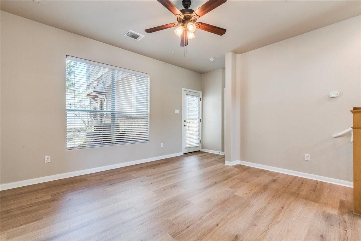 2924 Bond Dr #4c Property Photo 11