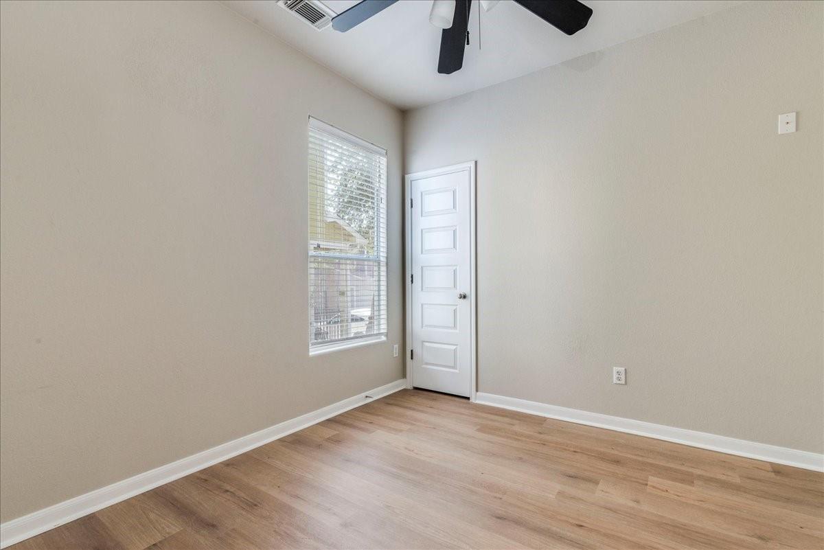 2924 Bond Dr #4c Property Photo 12