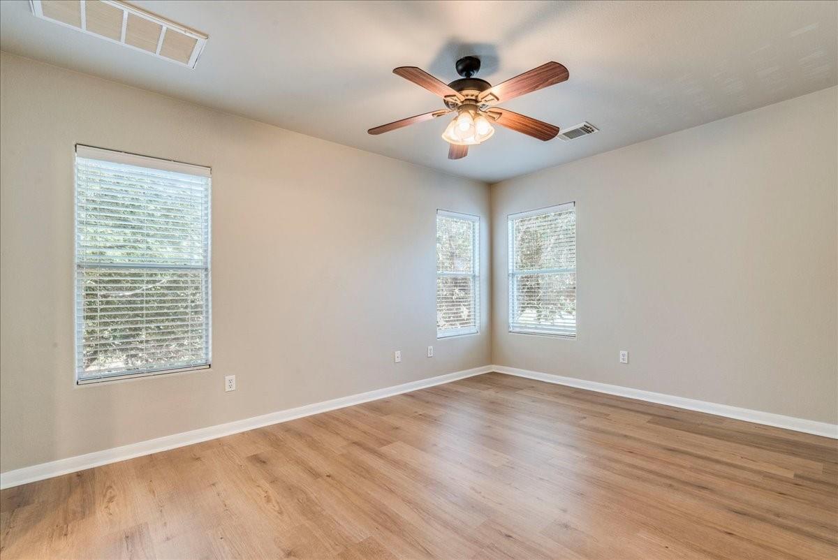 2924 Bond Dr #4c Property Photo 17