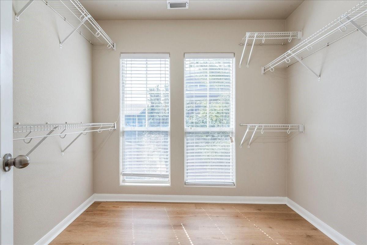 2924 Bond Dr #4c Property Photo 21