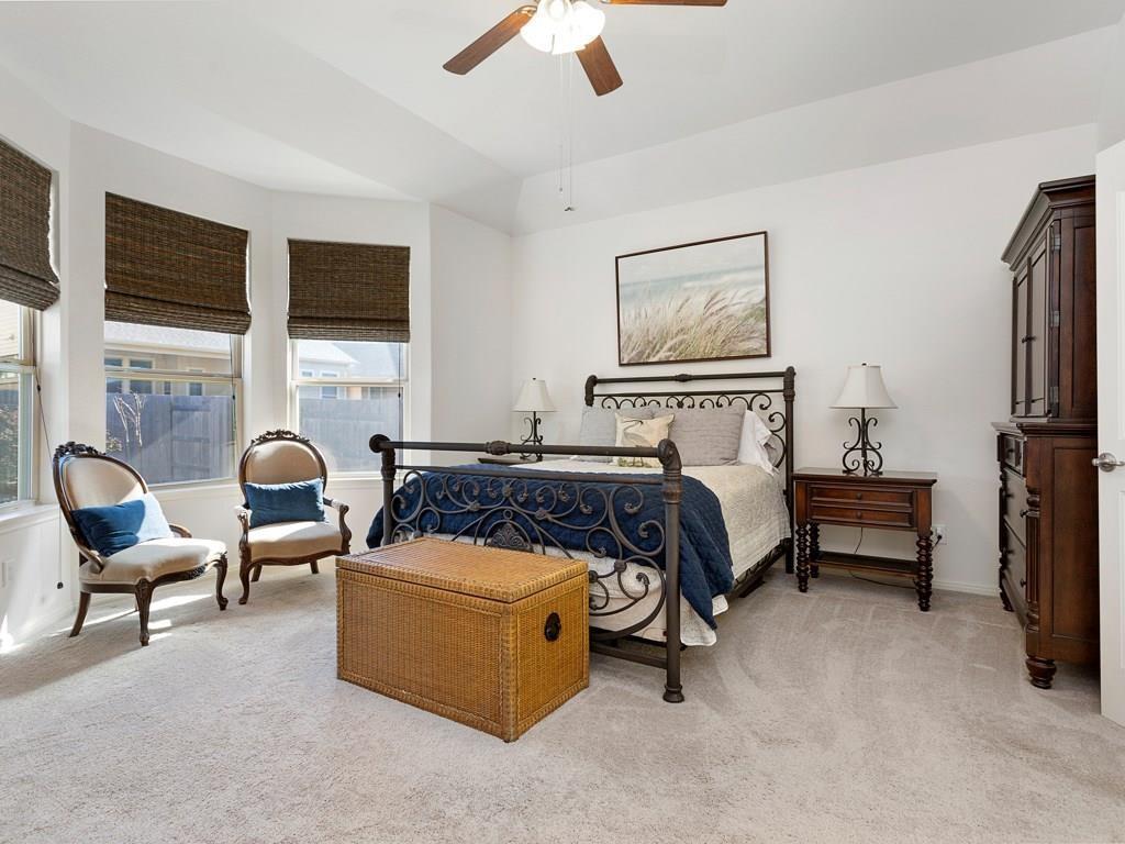 5021 Pearl Crescent Ln Property Photo 12