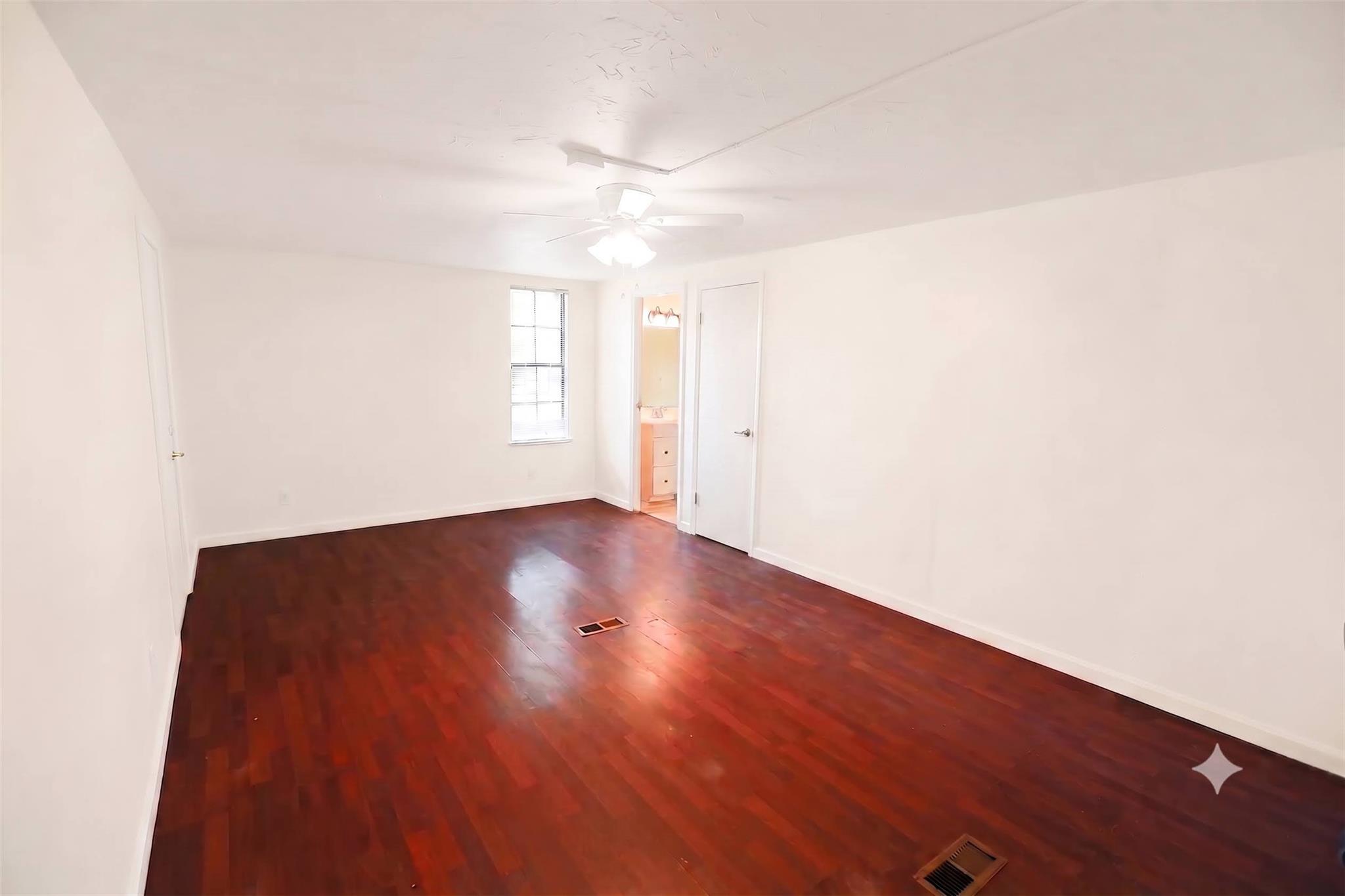 1125 San Augustine Dr Property Photo 6