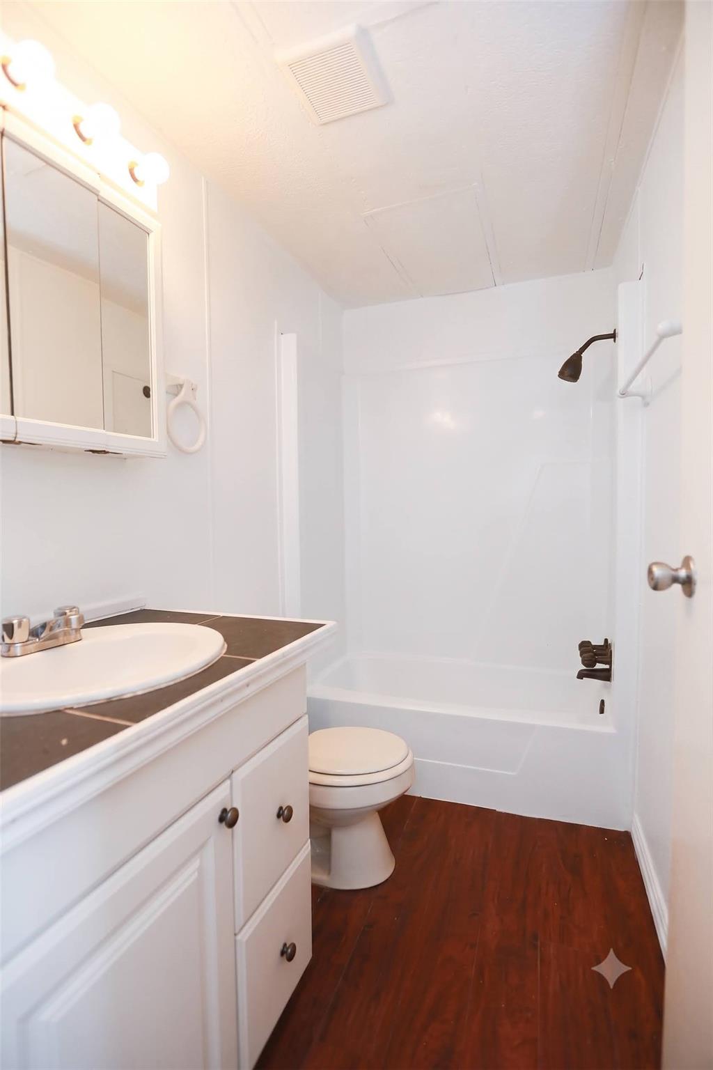 1125 San Augustine Dr Property Photo 11