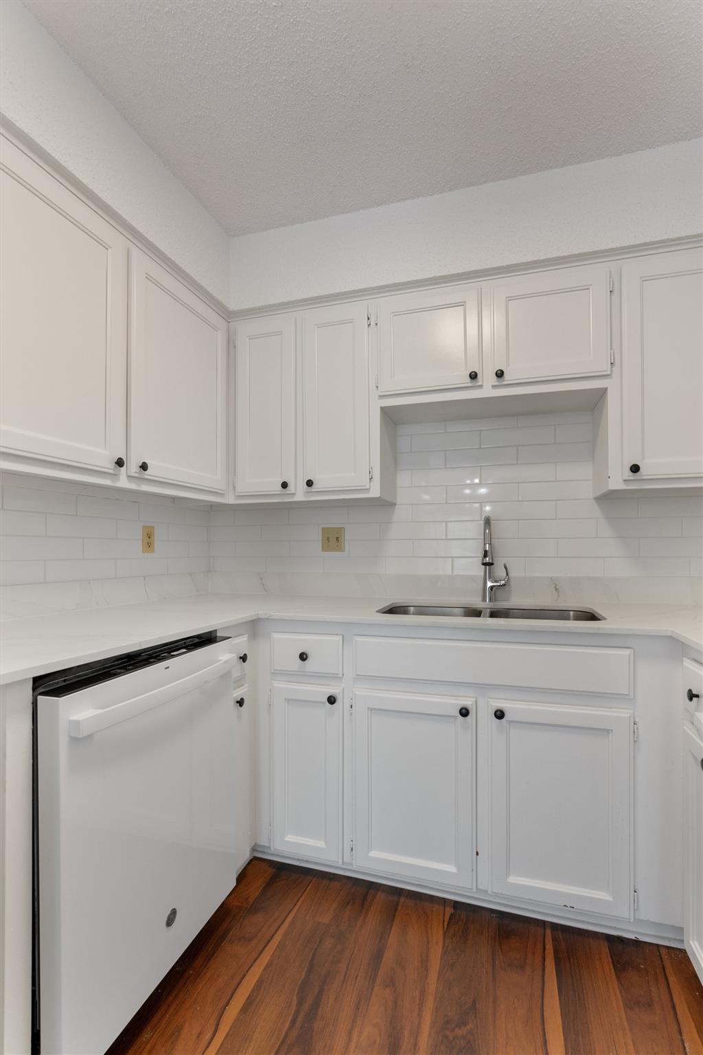 12900 Hymeadow Dr #a Property Photo 9