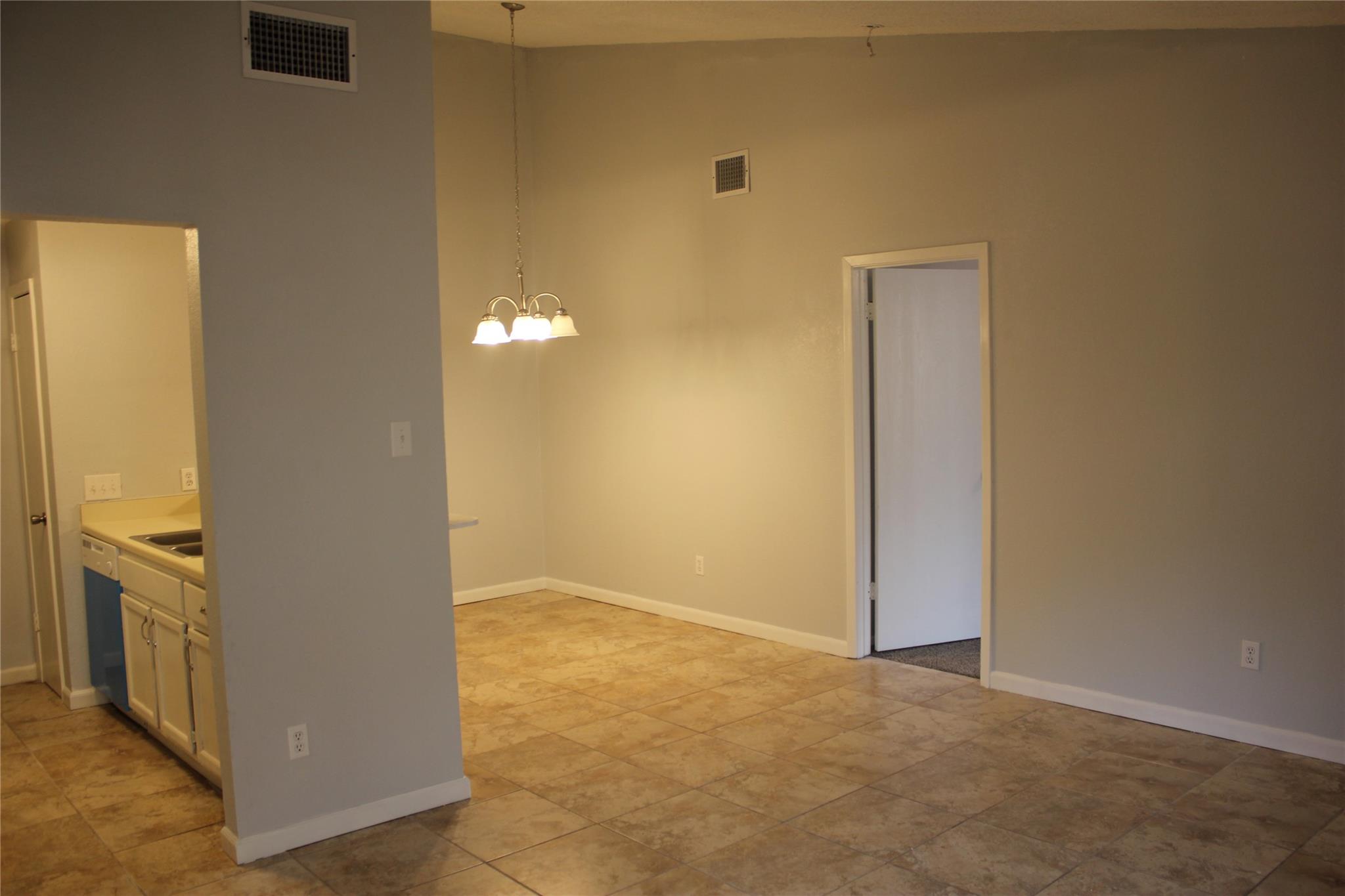 504 Sierra Cv #504 Property Photo 2