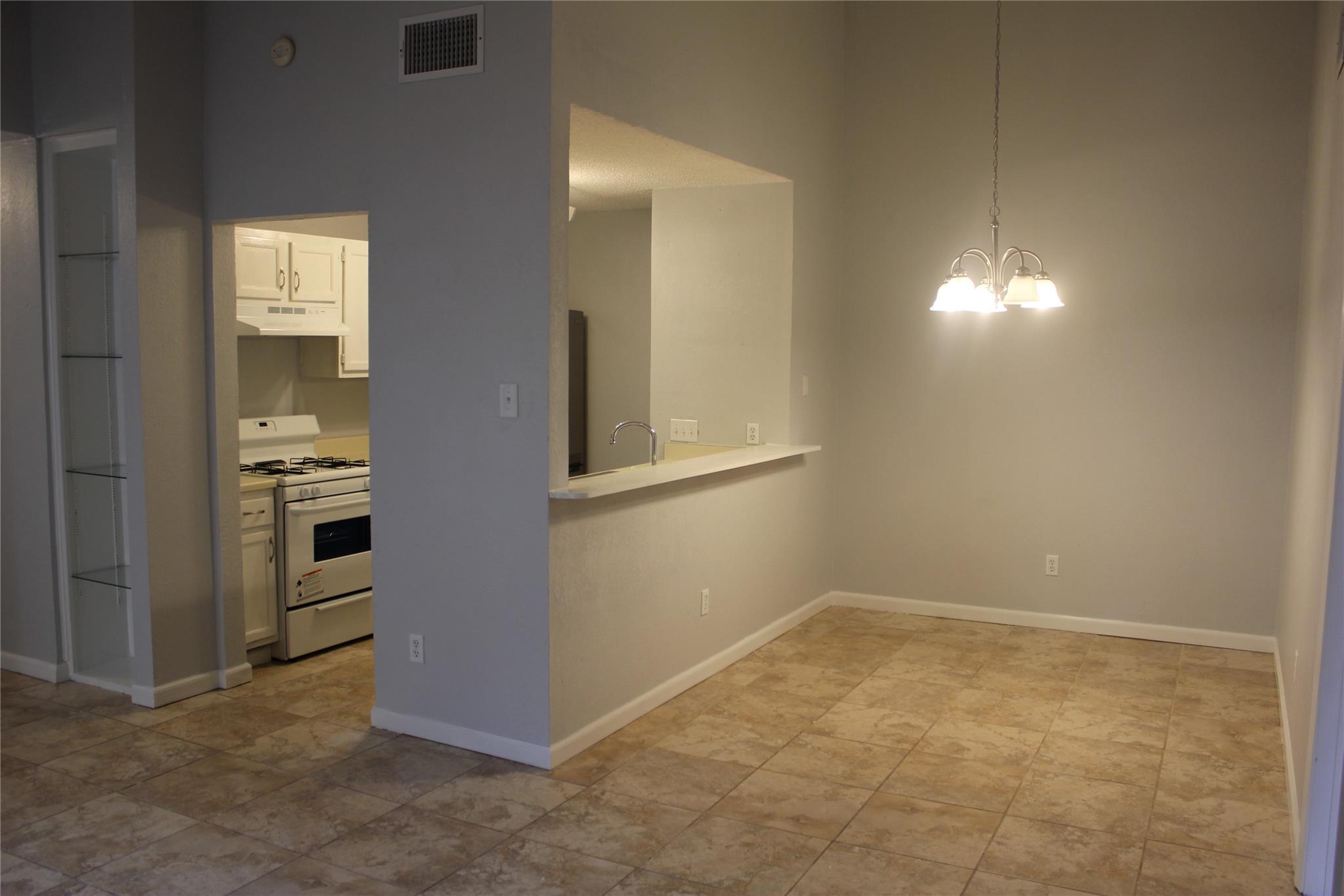504 Sierra Cv #504 Property Photo 3