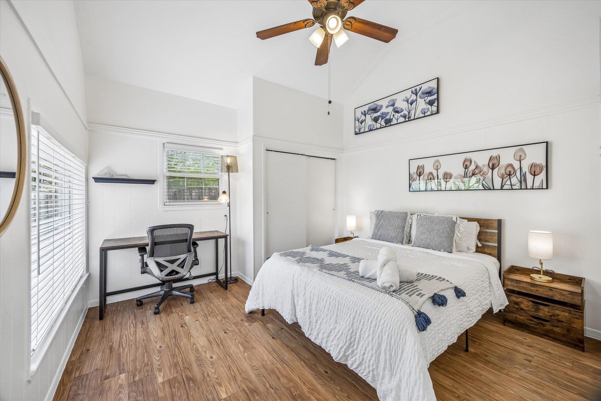 211 Lessin Ln #b Property Photo 10