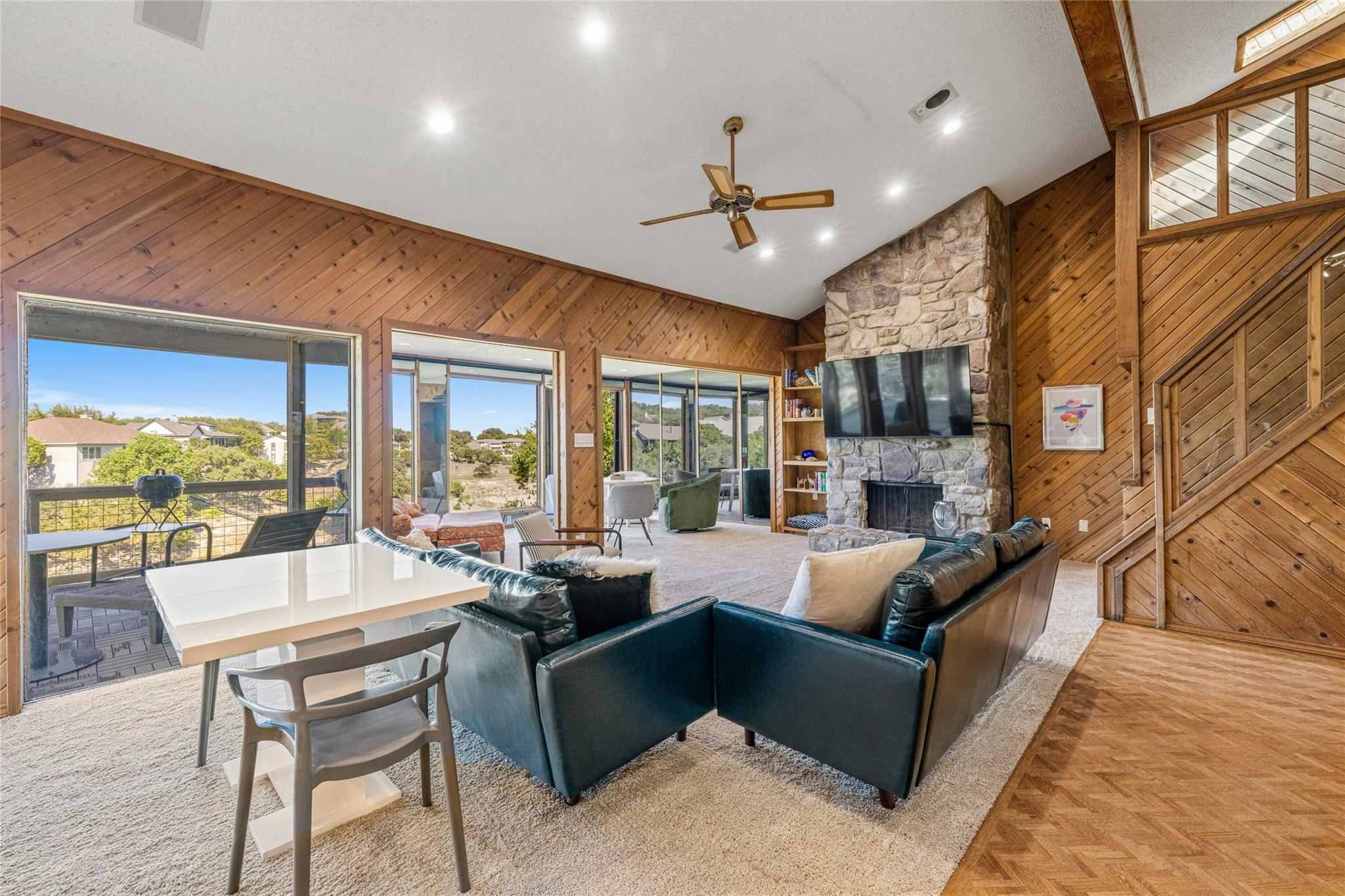 537 Venture Blvd S Property Photo 15