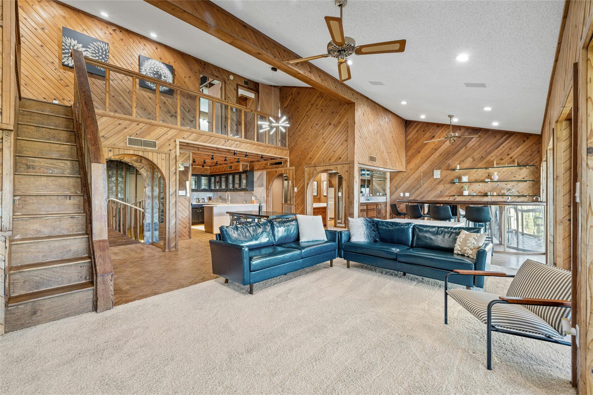 537 Venture Blvd S Property Photo 18