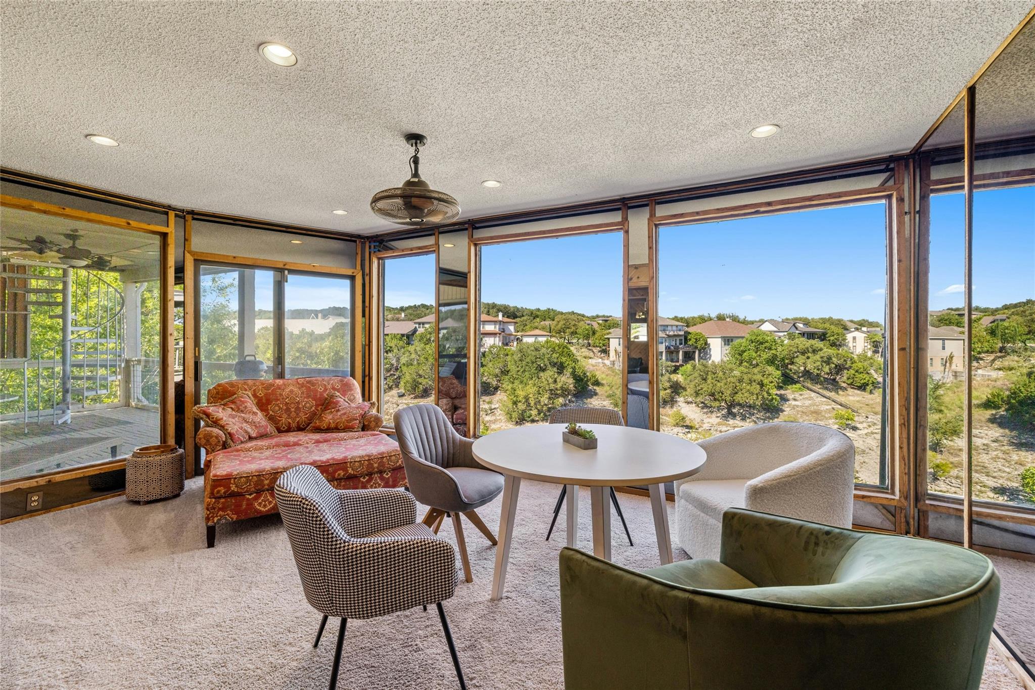 537 Venture Blvd S Property Photo 20