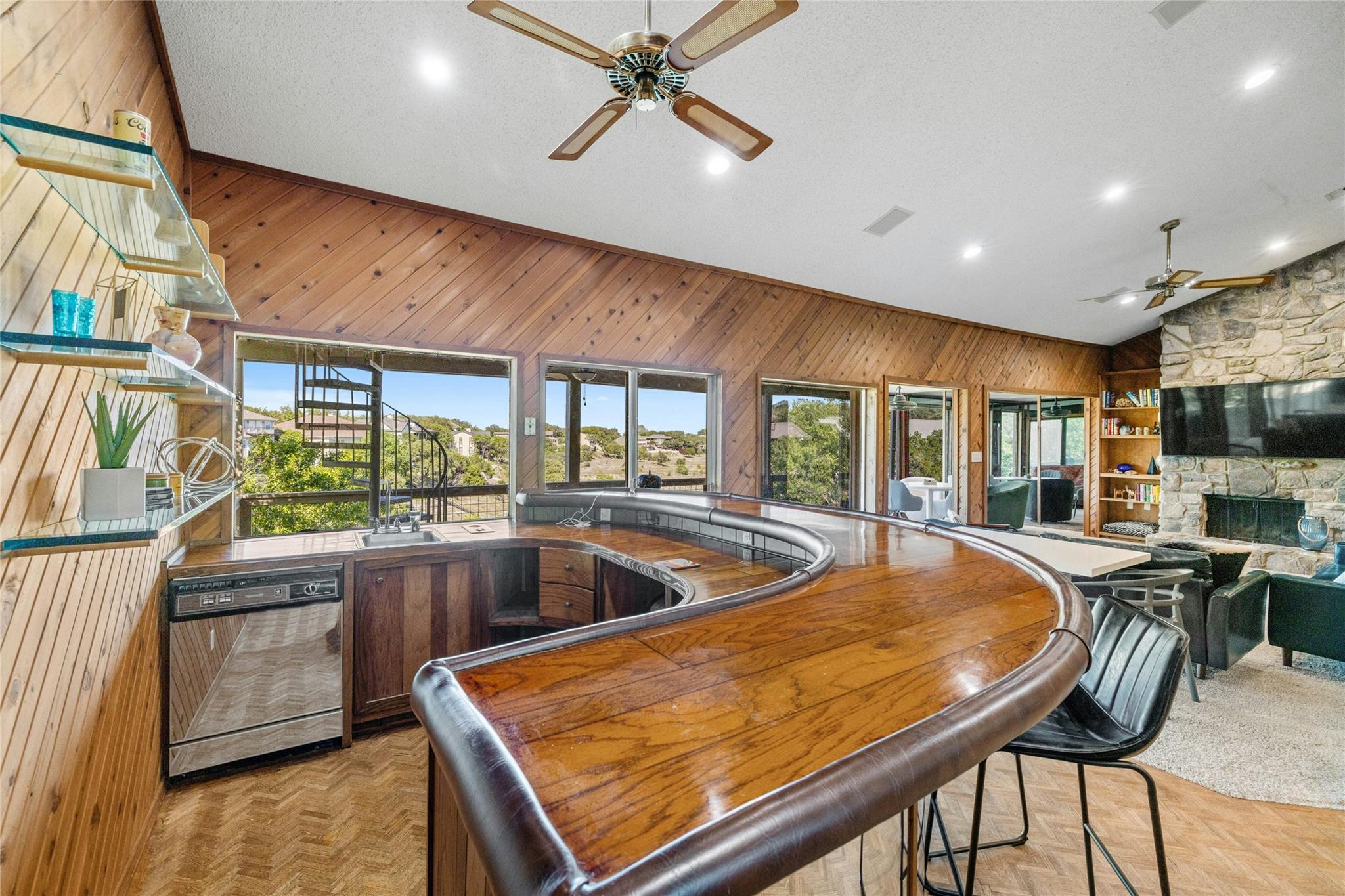 537 Venture Blvd S Property Photo 23