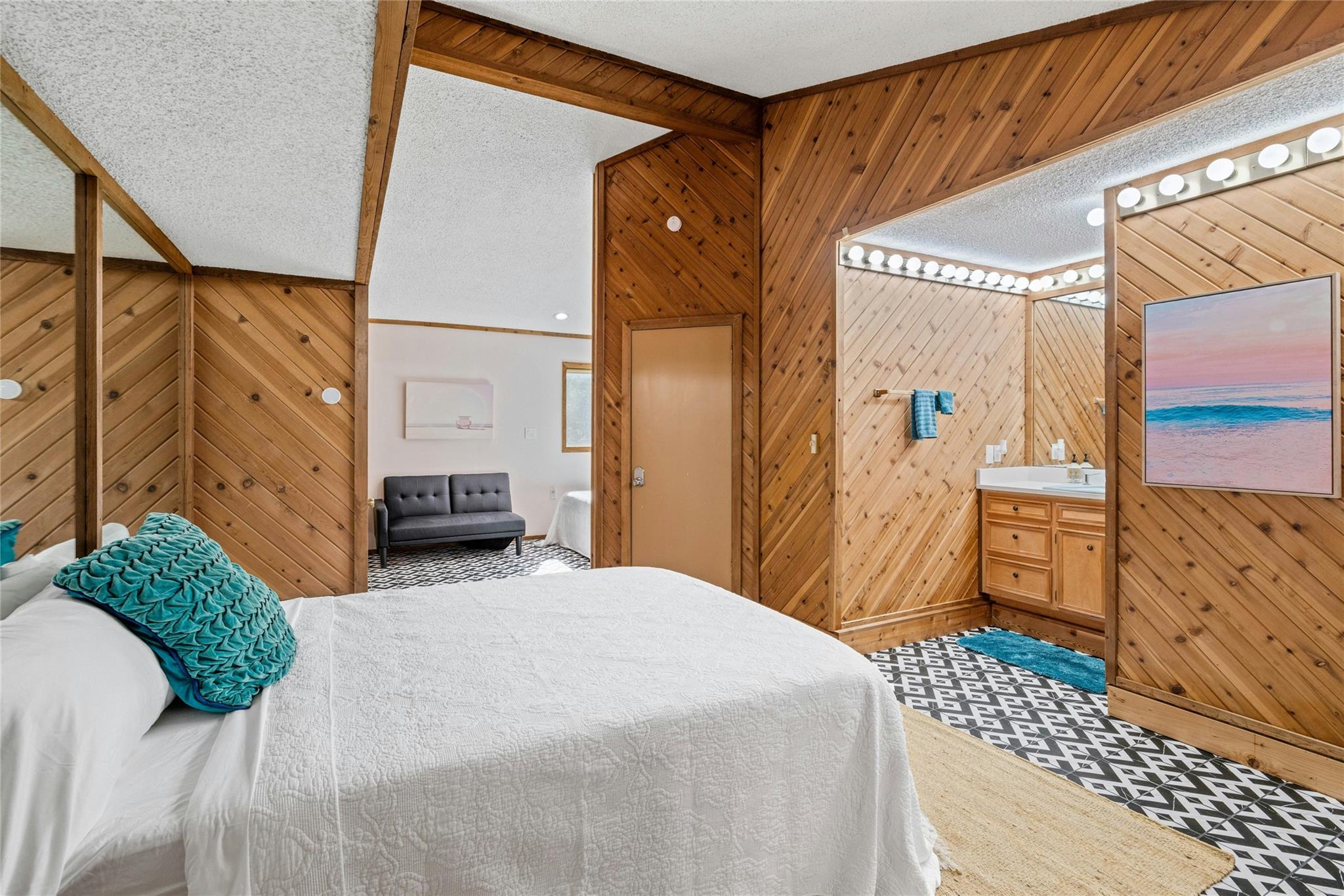 537 Venture Blvd S Property Photo 33