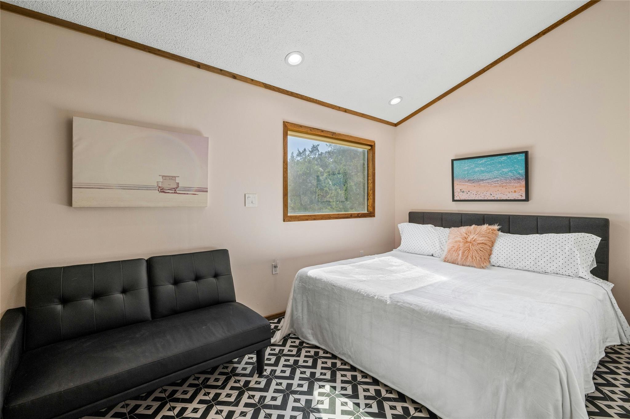 537 Venture Blvd S Property Photo 35