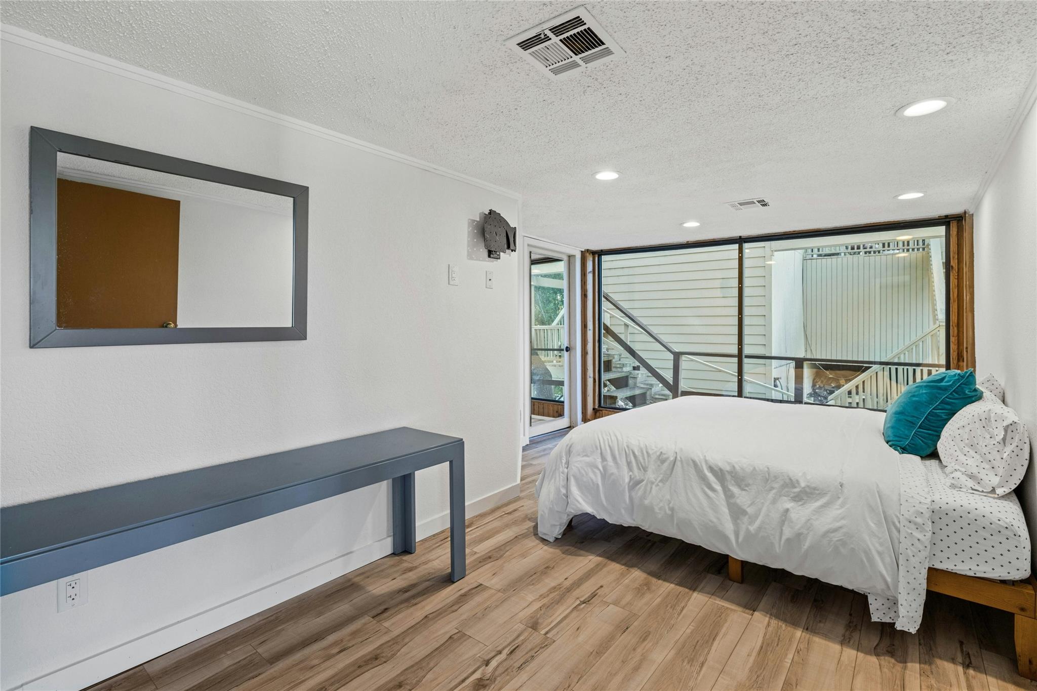 537 Venture Blvd S Property Photo 37