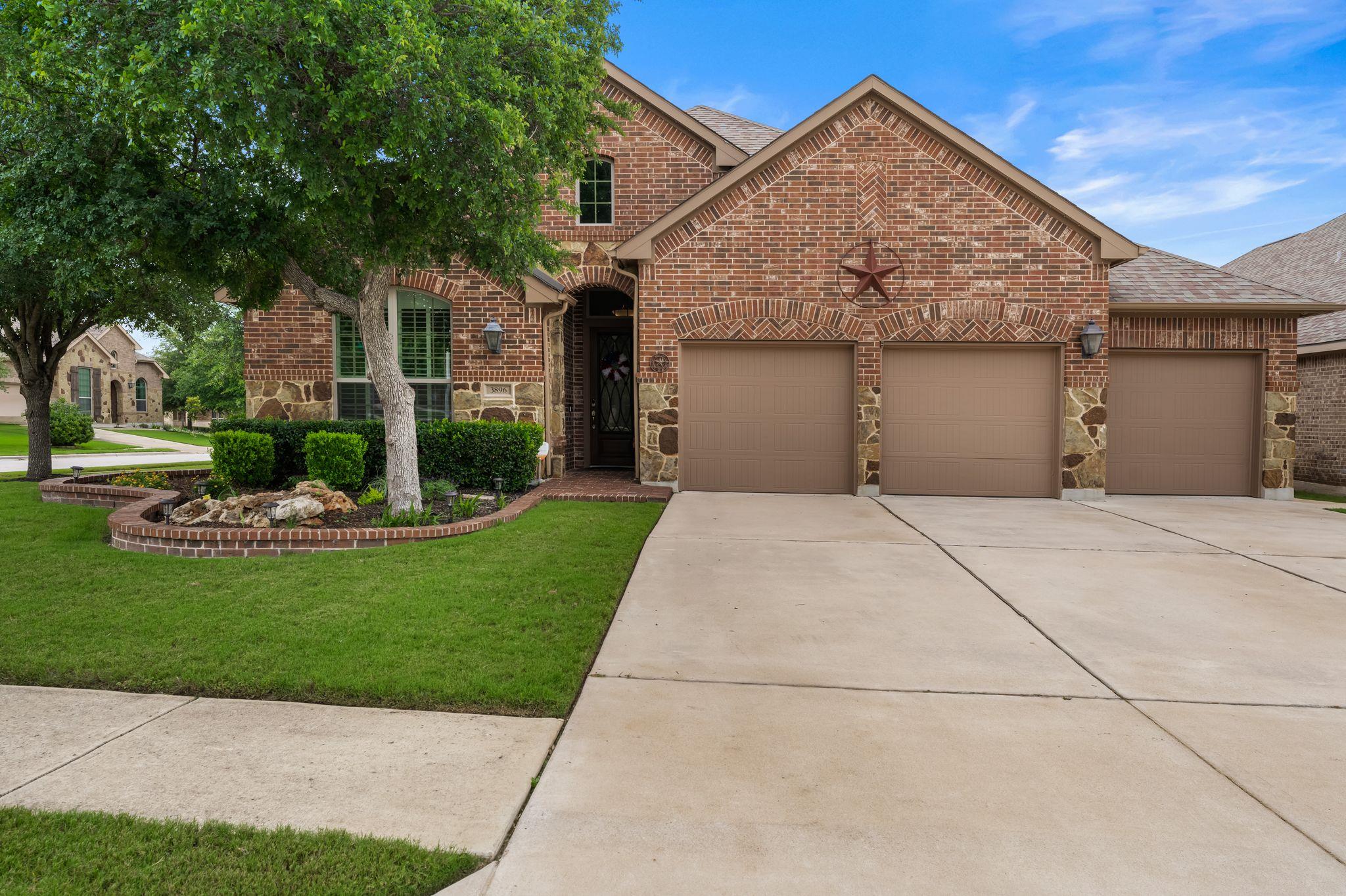 3896 Skyview Way Property Photo 1