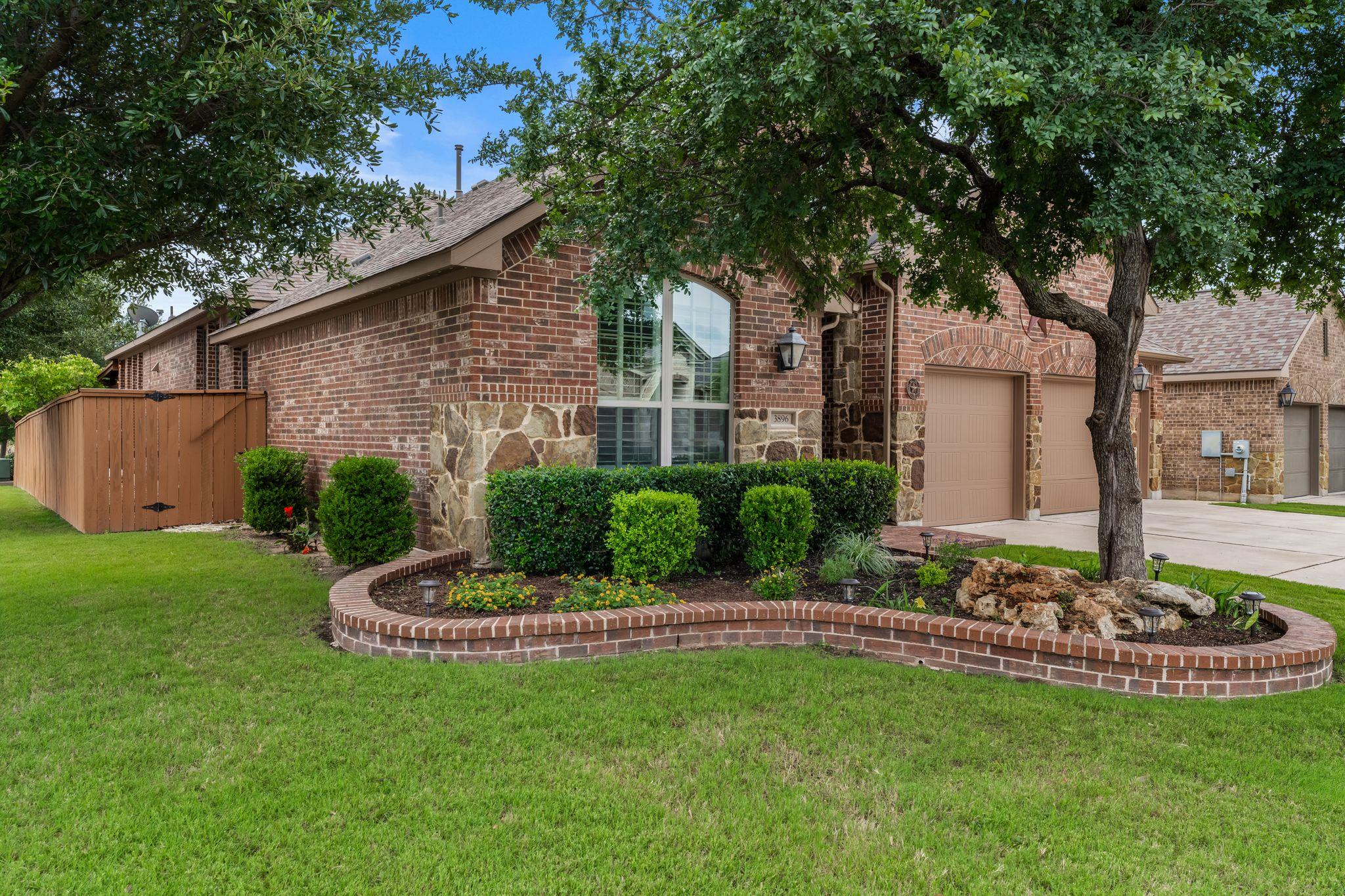 3896 Skyview Way Property Photo 3
