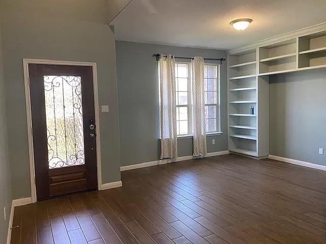2112 Edson Ct Property Photo 5