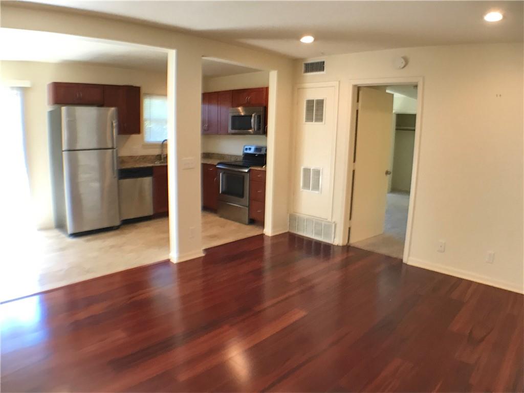 2800 Cole St 206c Property Photo 5